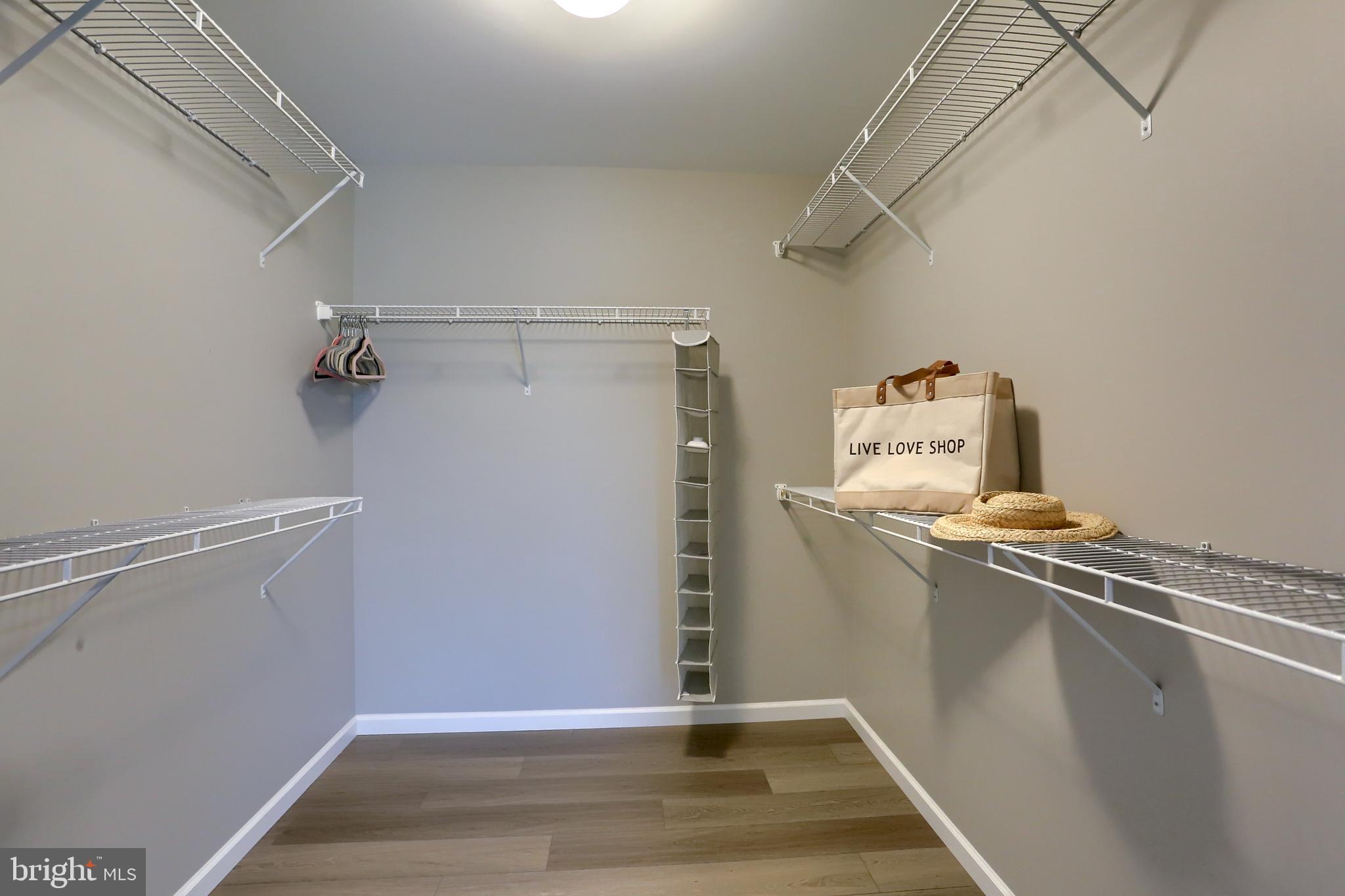 WRIGHT'S LANDING - Residential