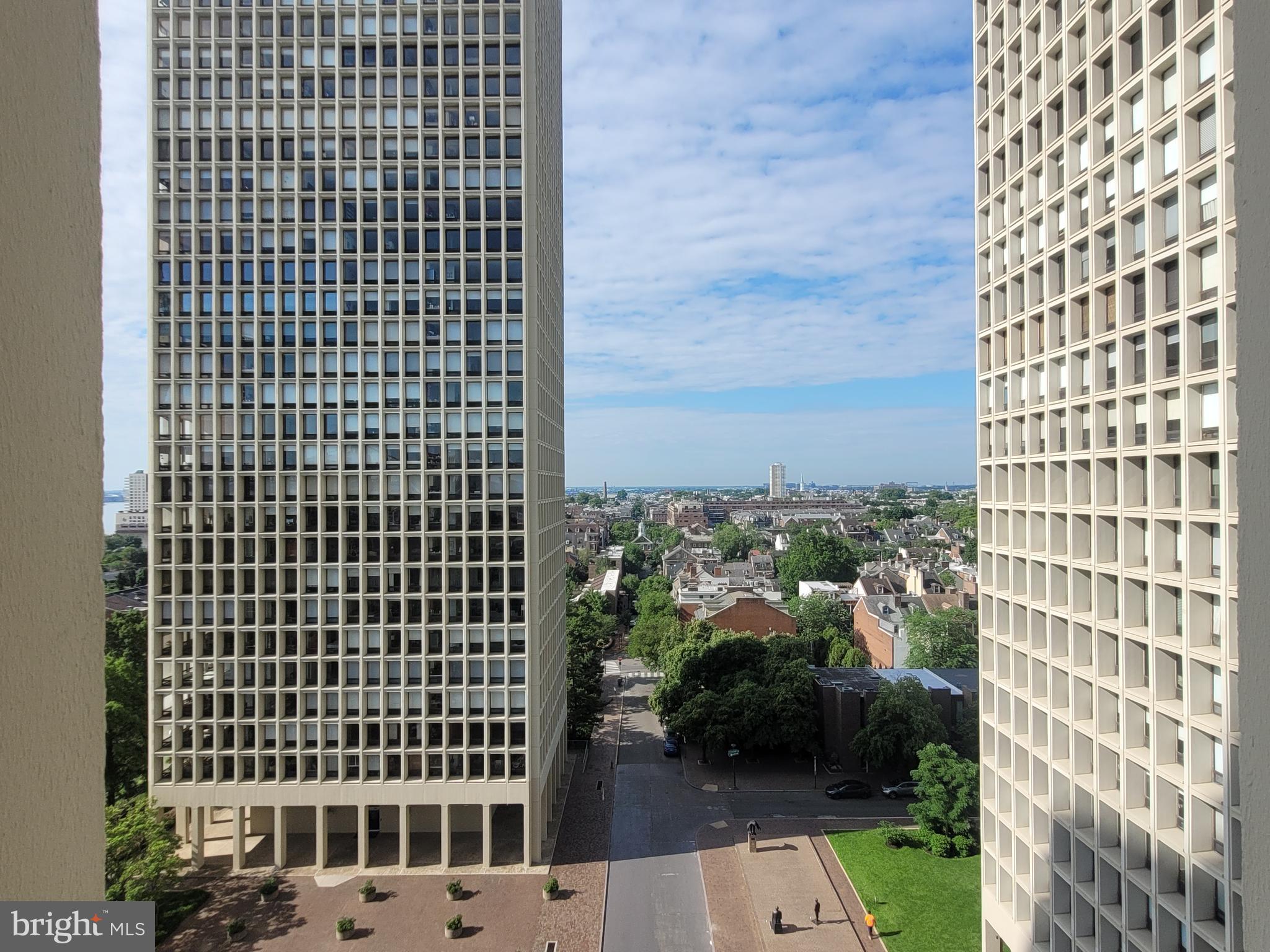 200 LOCUST STREET 11HN