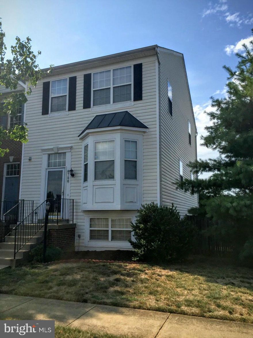 Sunny, end unit with windows on 3 sides including bay window in front. Backs to treed, park like area for more privacy than expected. 2 master suites with spacious walk-in closets plus additional bedroom. Stunning, exotic hardwood floors on all 3 levels, updated fixtures, crown molding. Upper level laundry. Fully finished basement with full bathroom. Fully fenced backyard. Just steps from pool.