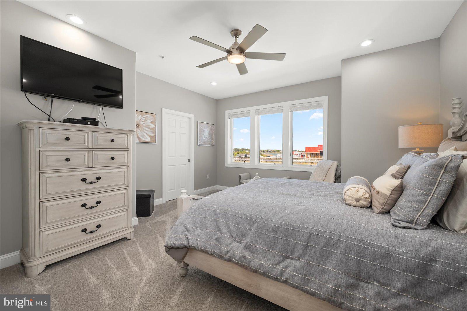 ESTATES AT INLET ISLE - Residential