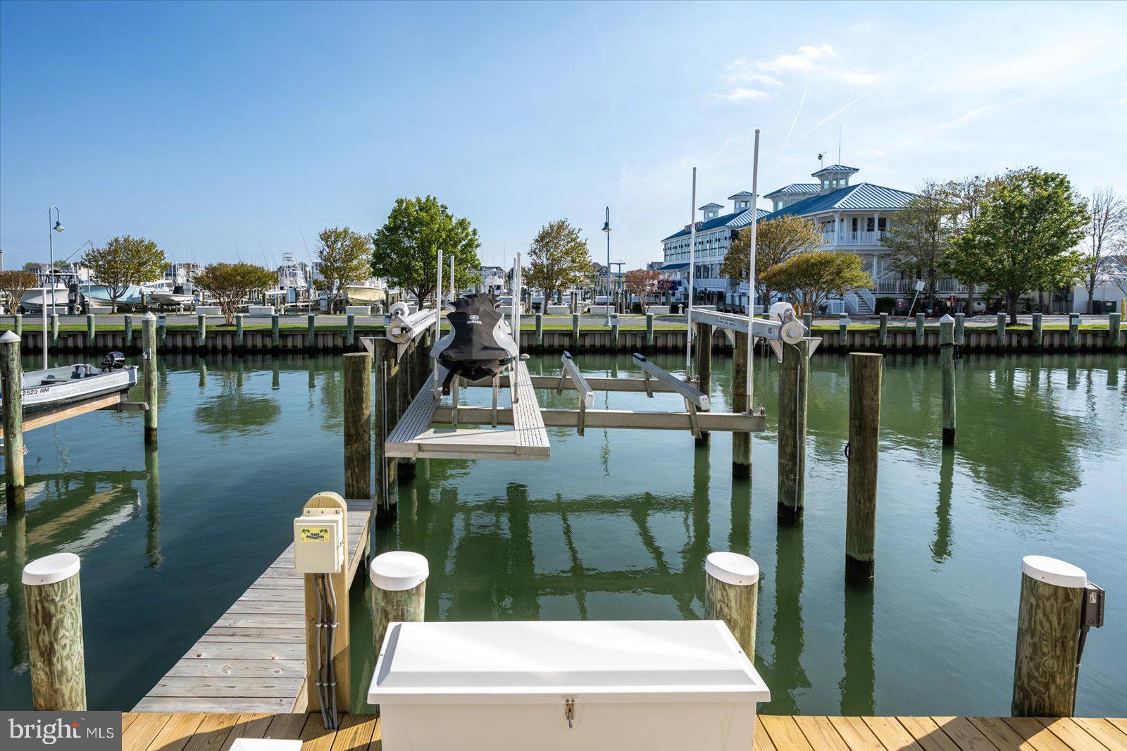 ESTATES AT INLET ISLE - Residential