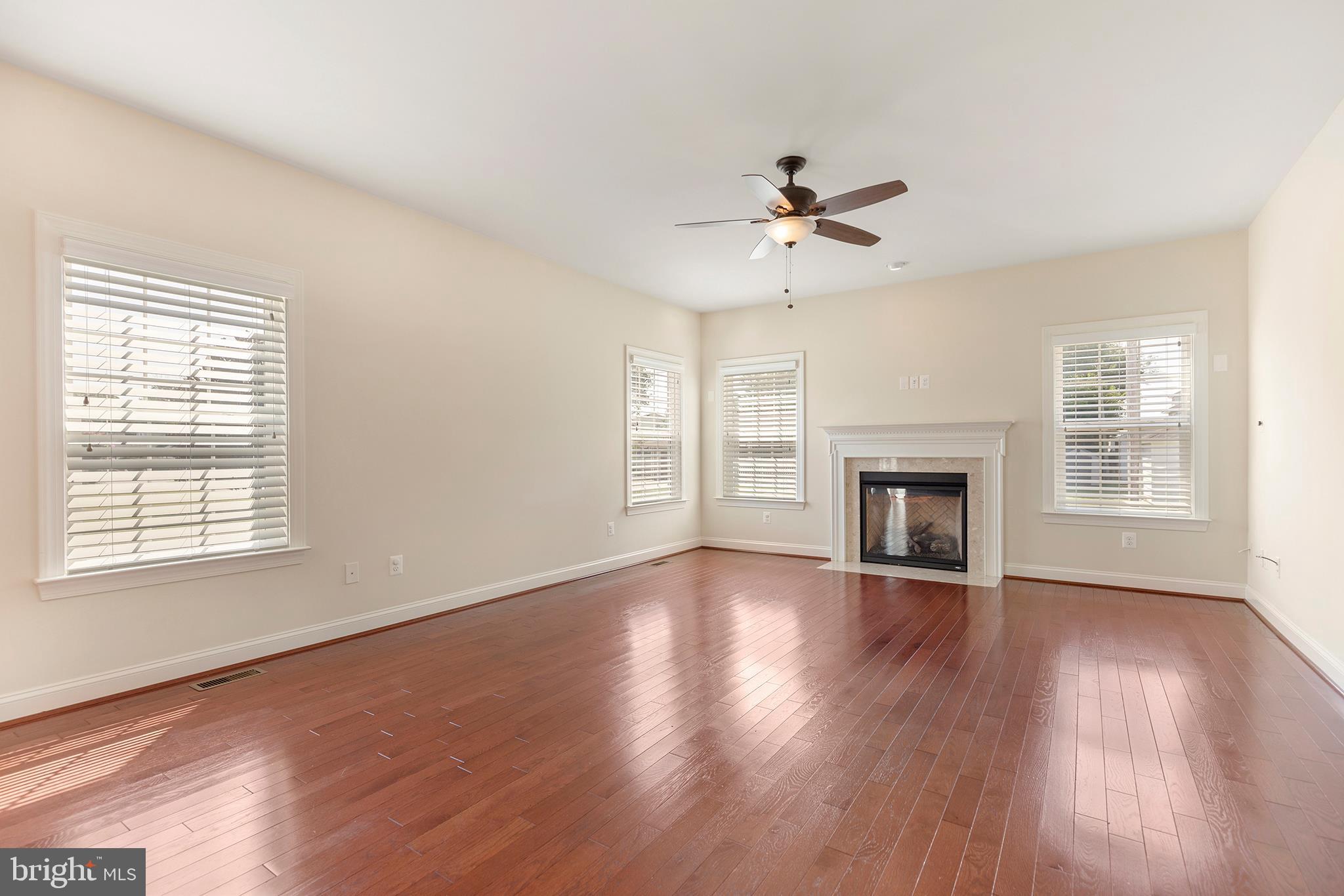 AVONDALE - Residential