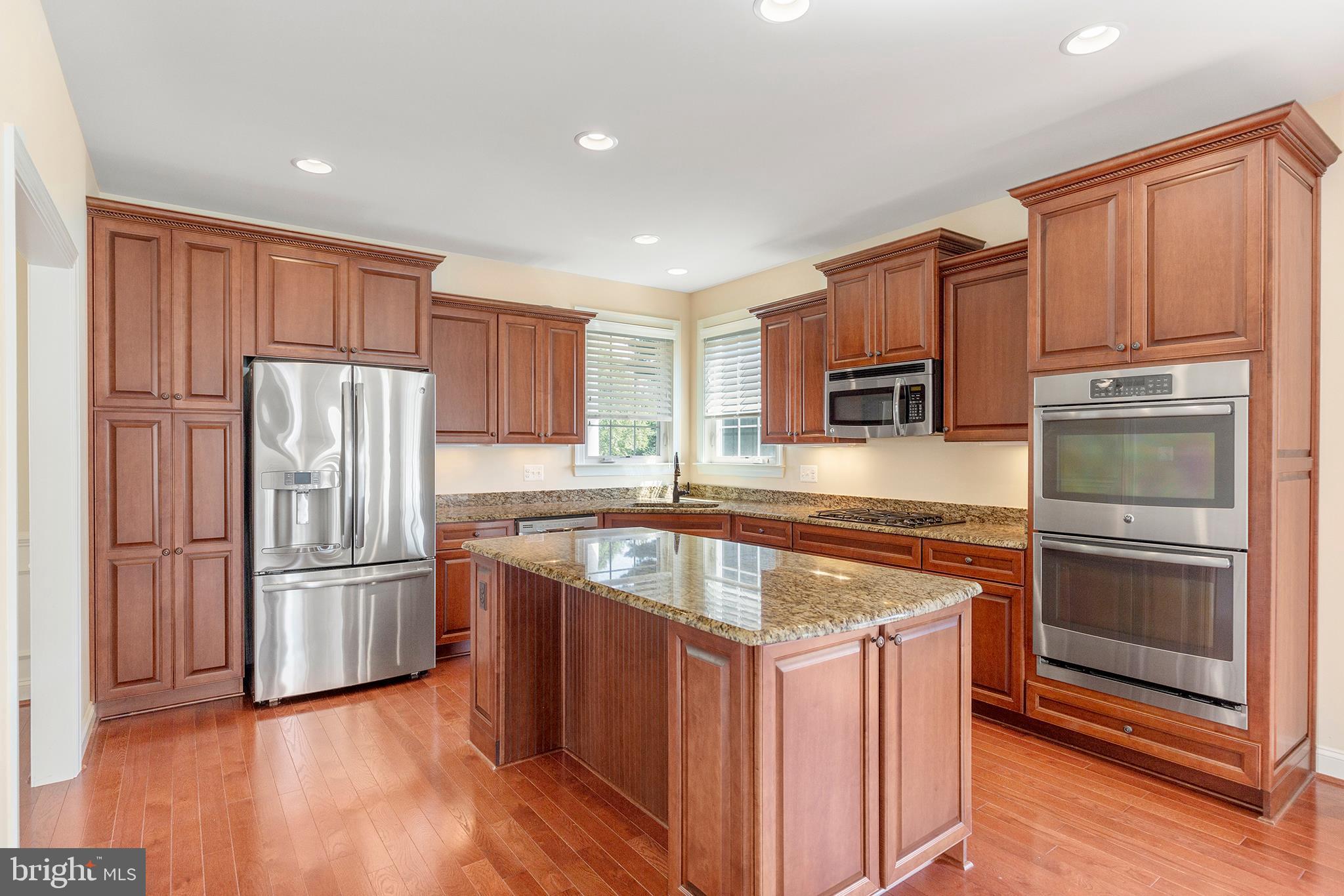 AVONDALE - Residential