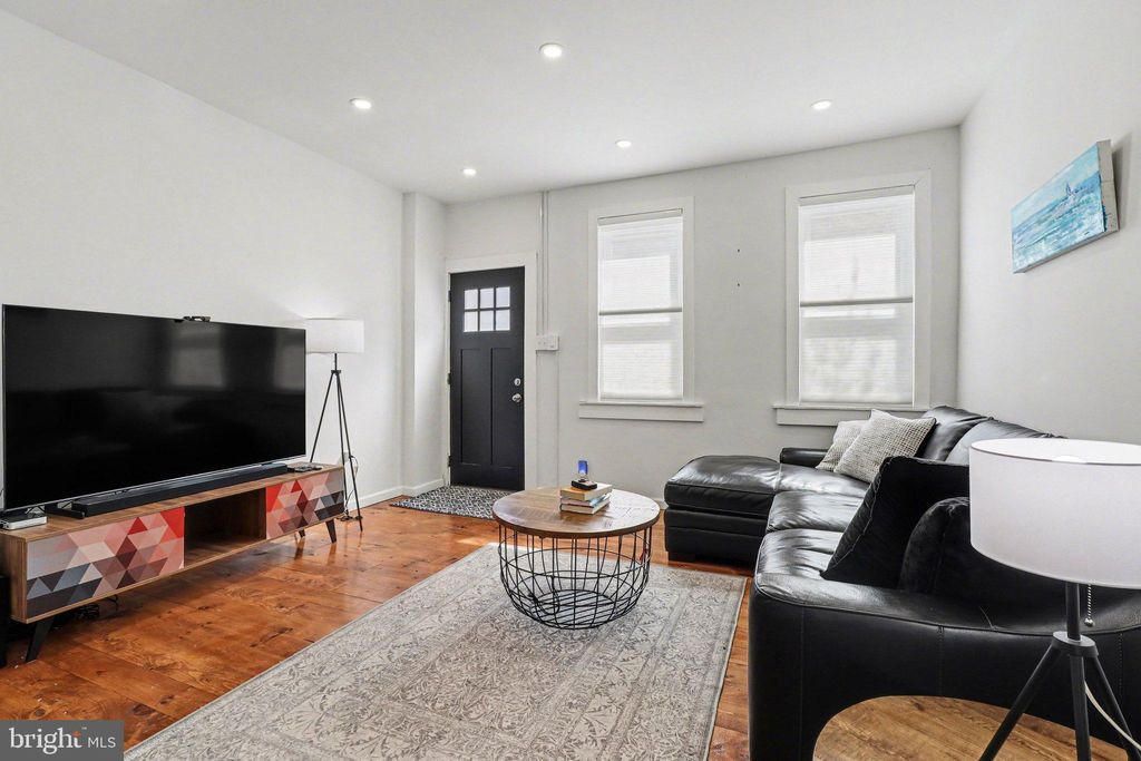 Photo of 529 Poplar Street, LANCASTER, PA 17603 (MLS # PALA2085778)