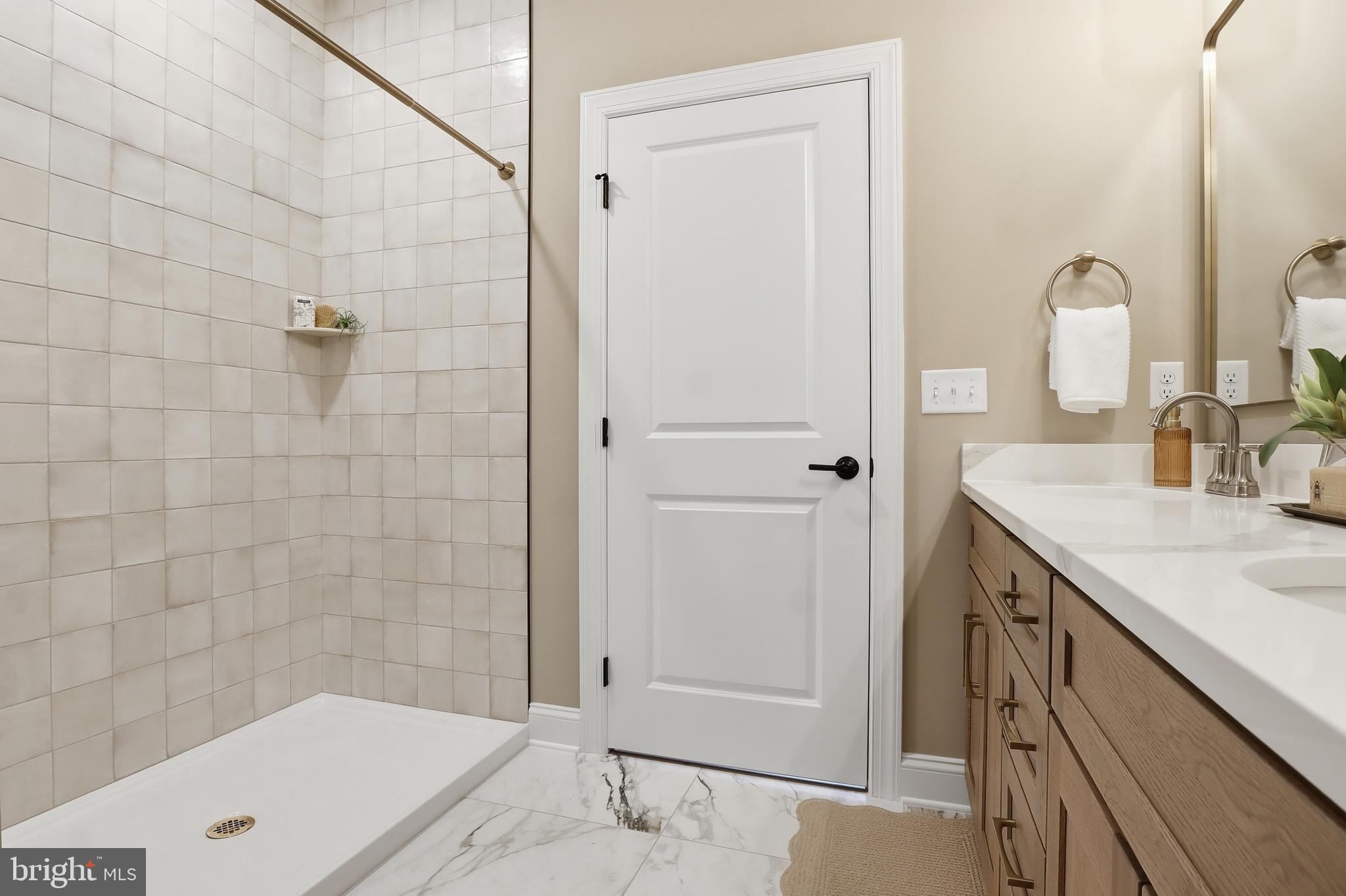 CROSSGATES - Residential