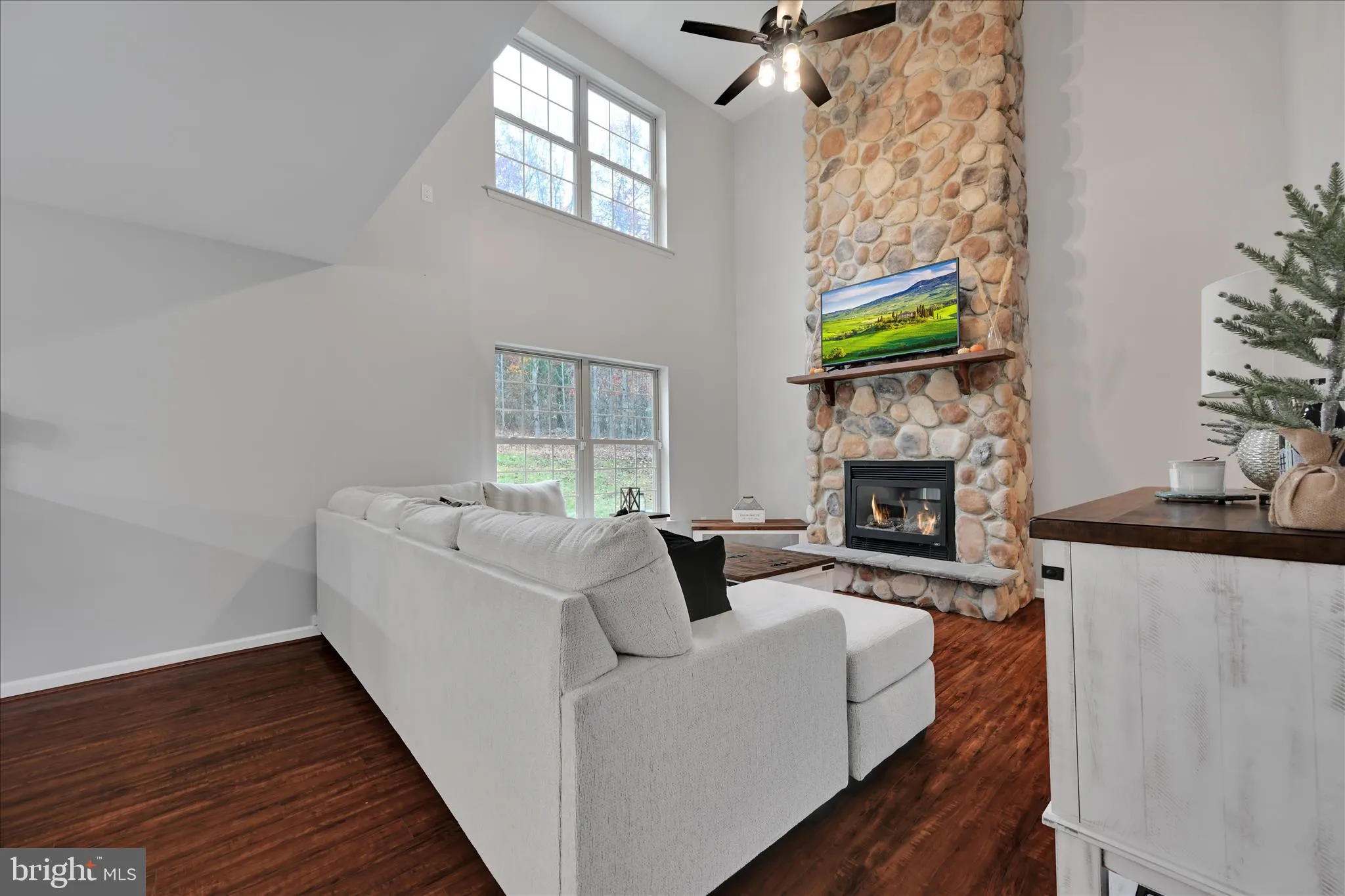 Ashland, Pennsylvania 17921, United States, 3 Bedrooms Bedrooms, ,1 BathroomBathrooms,Residential,Coming Soon,239644