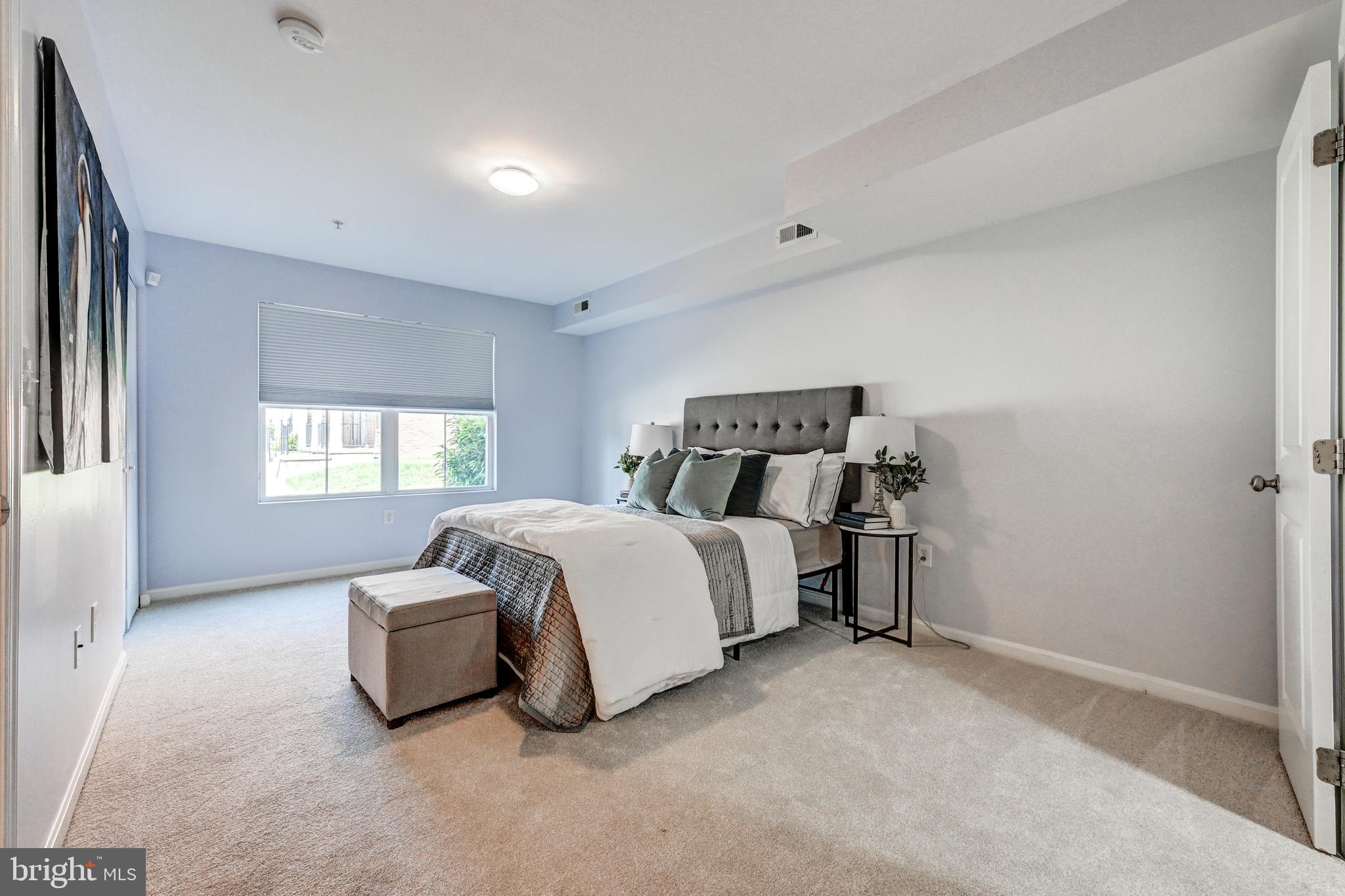 ATHENA SQUARE - Residential
