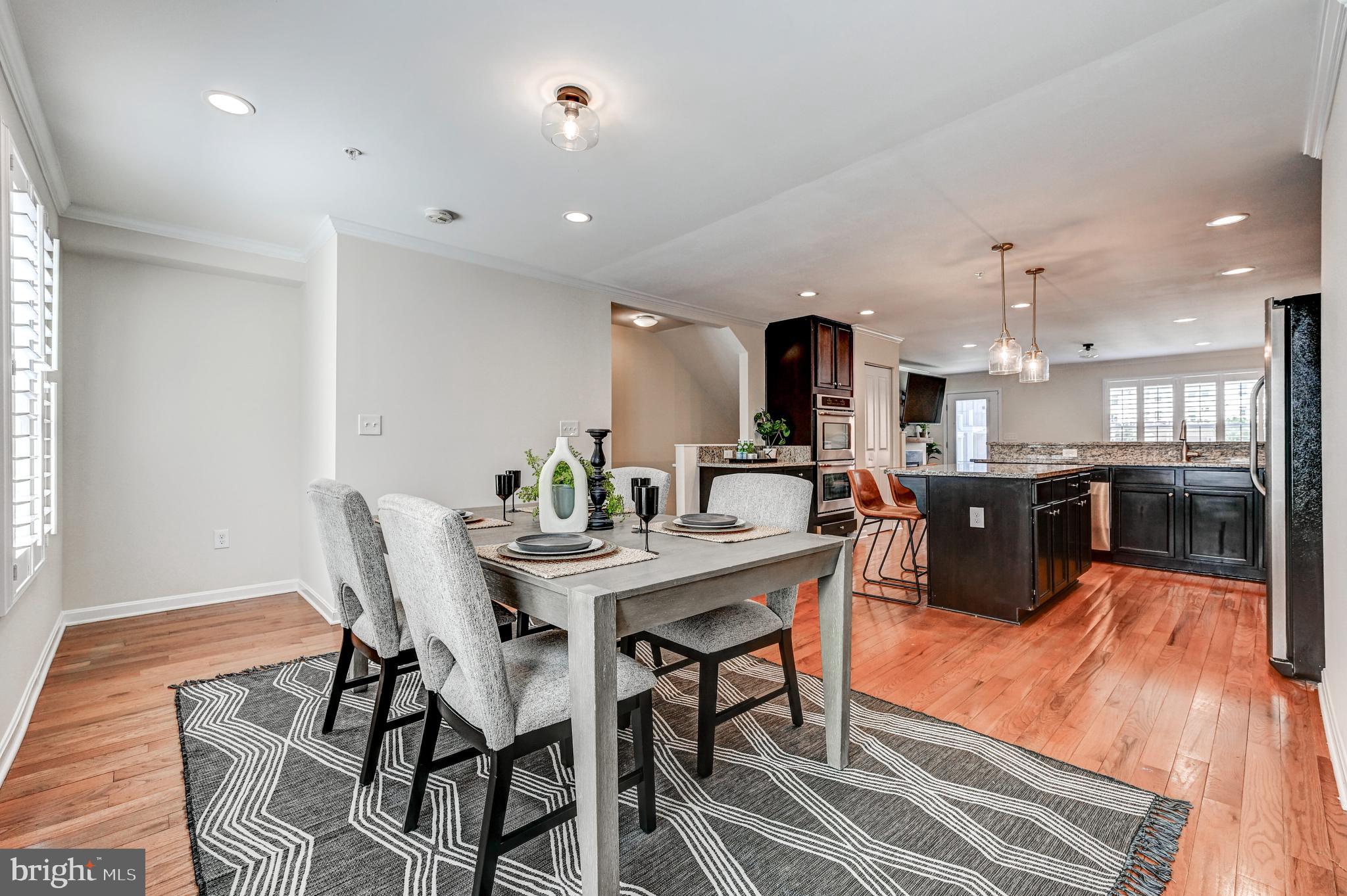 ATHENA SQUARE - Residential