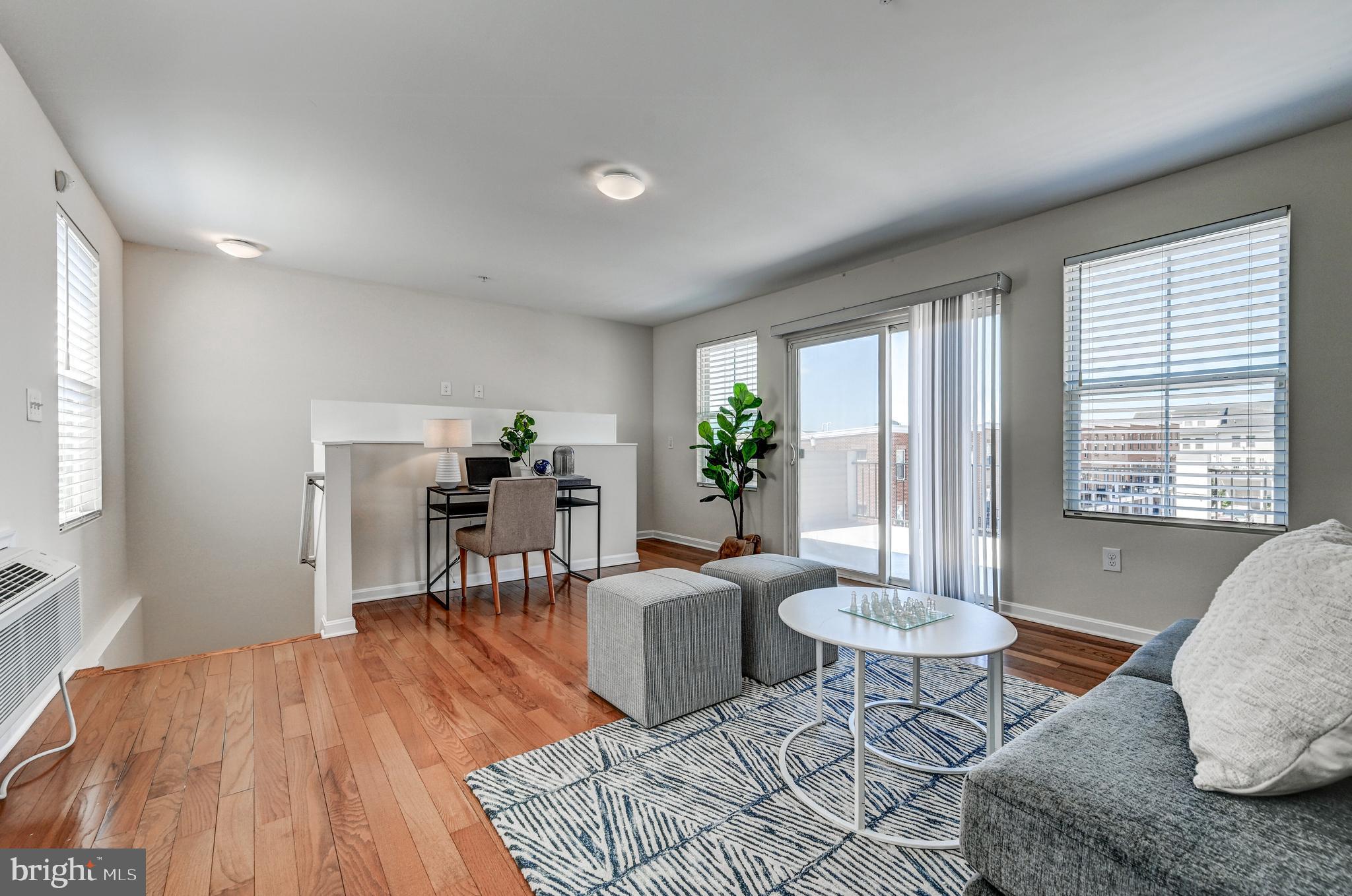 ATHENA SQUARE - Residential