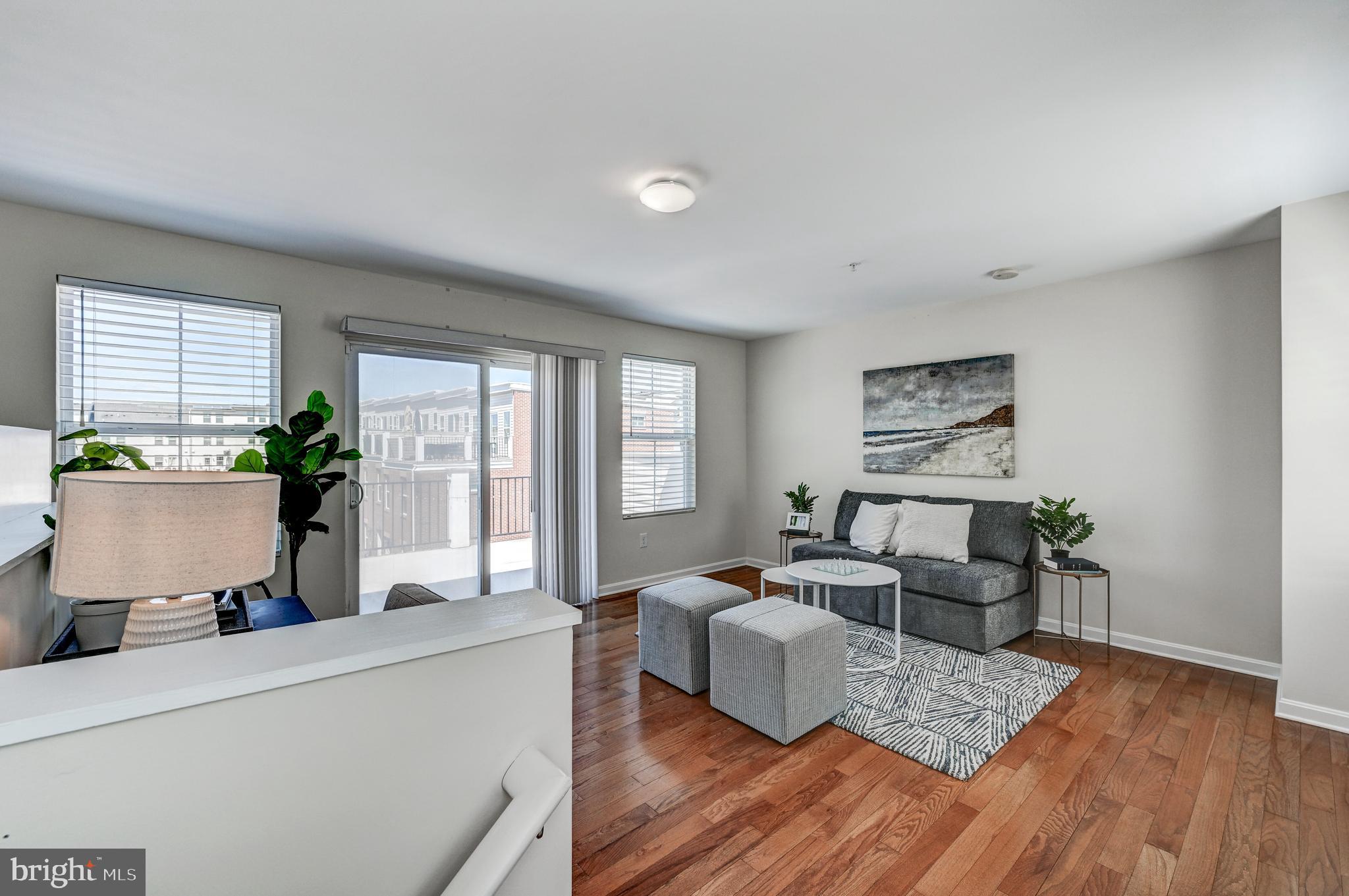 ATHENA SQUARE - Residential
