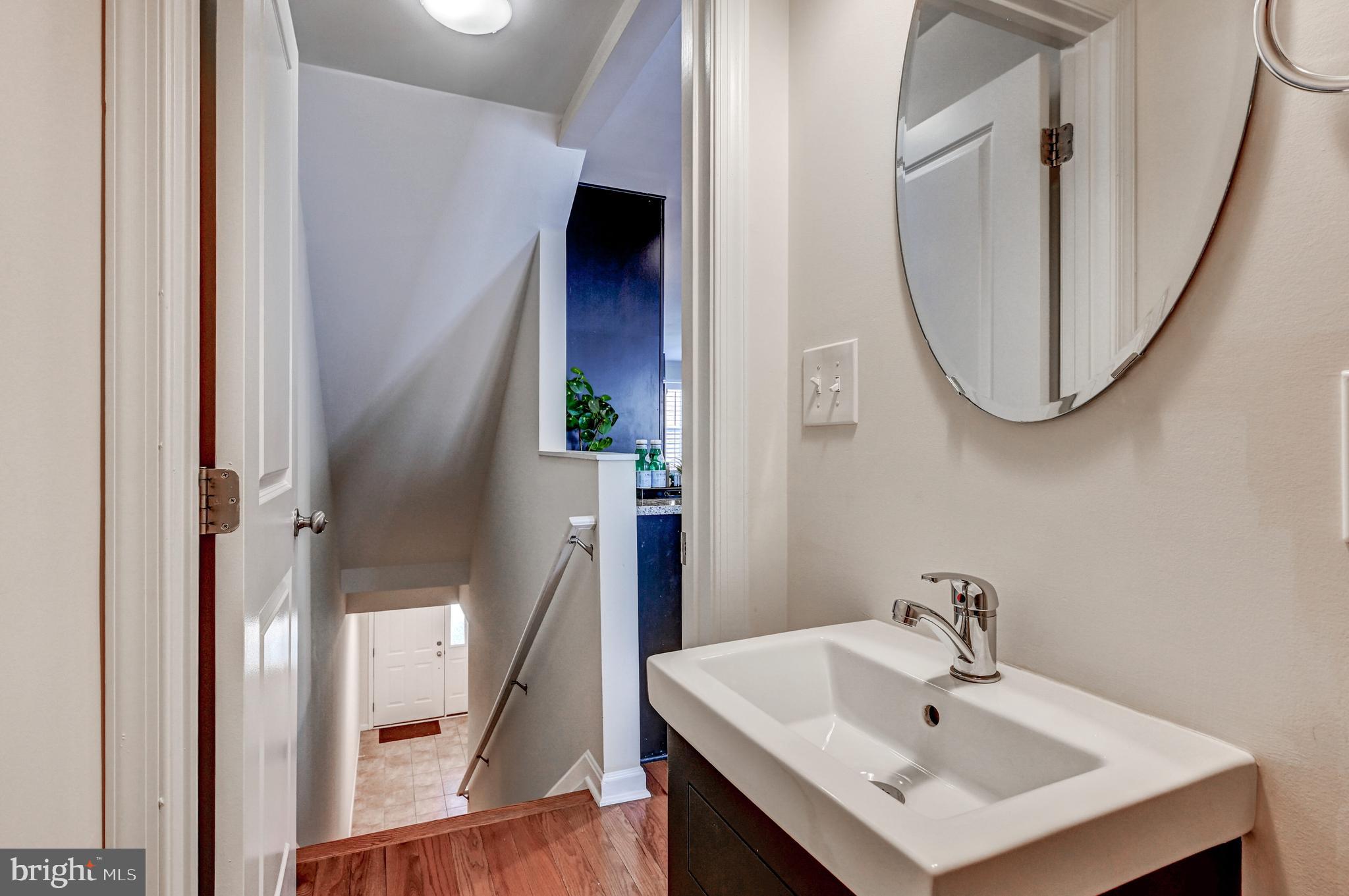 ATHENA SQUARE - Residential