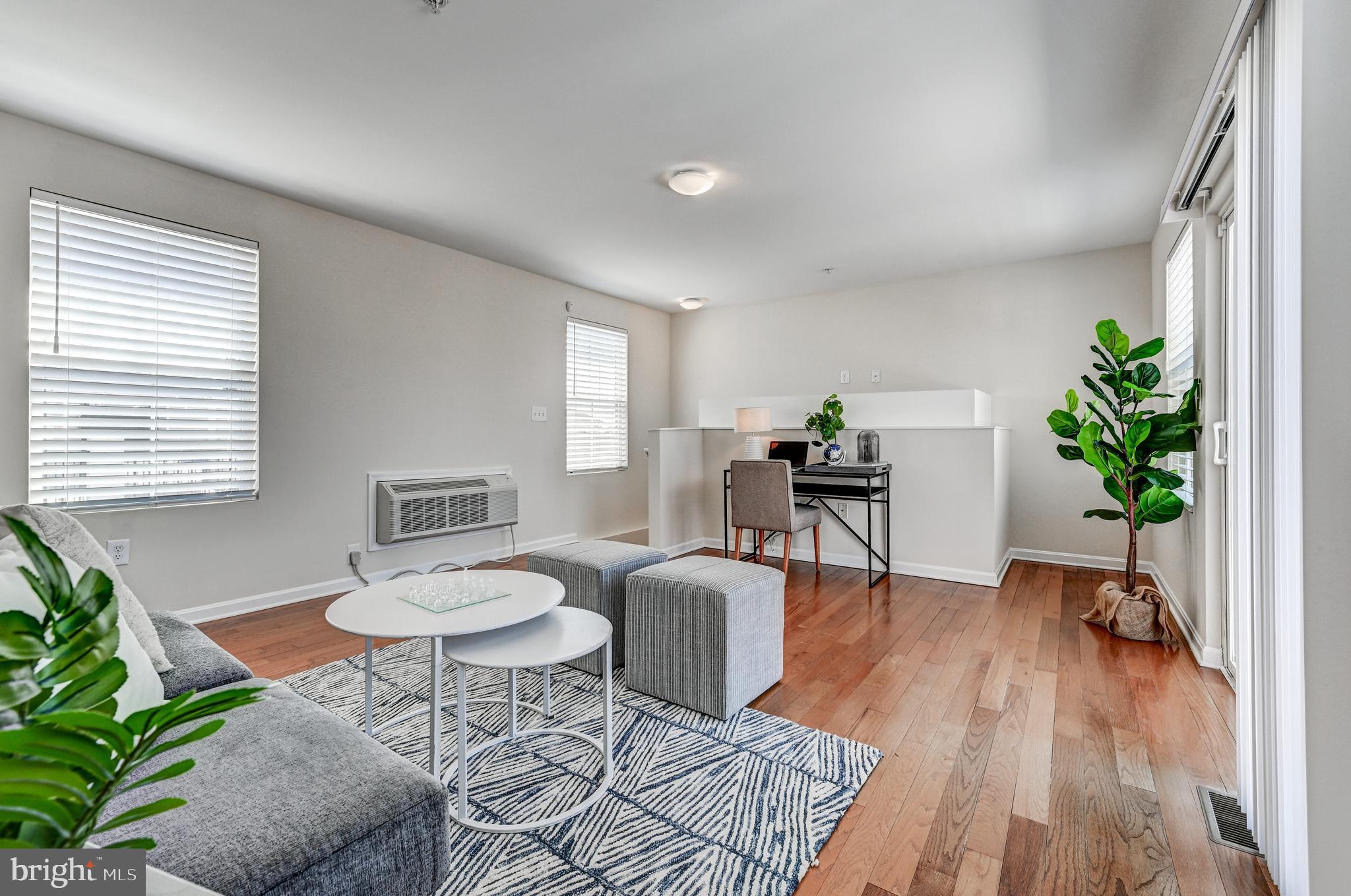 ATHENA SQUARE - Residential