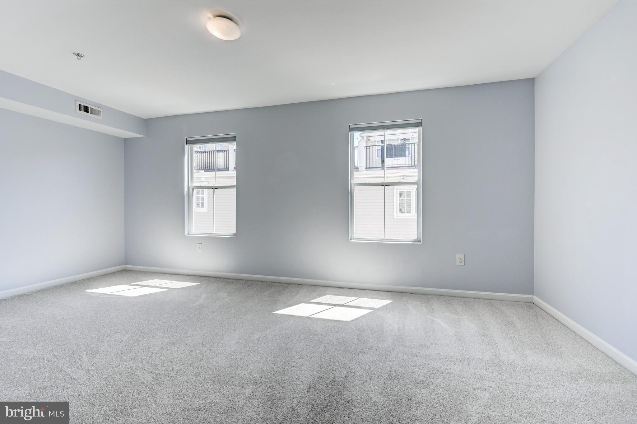 ATHENA SQUARE - Residential