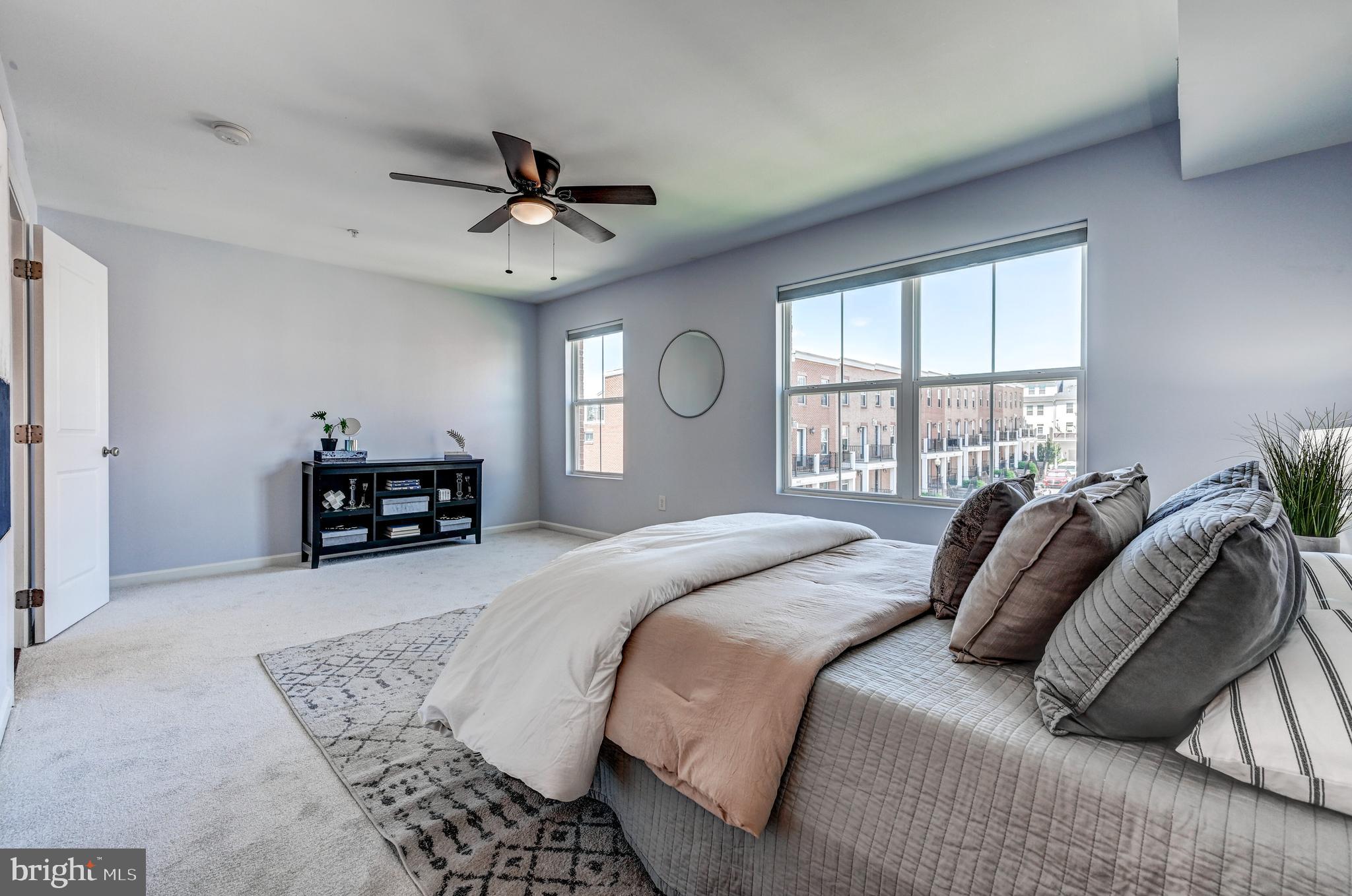 ATHENA SQUARE - Residential