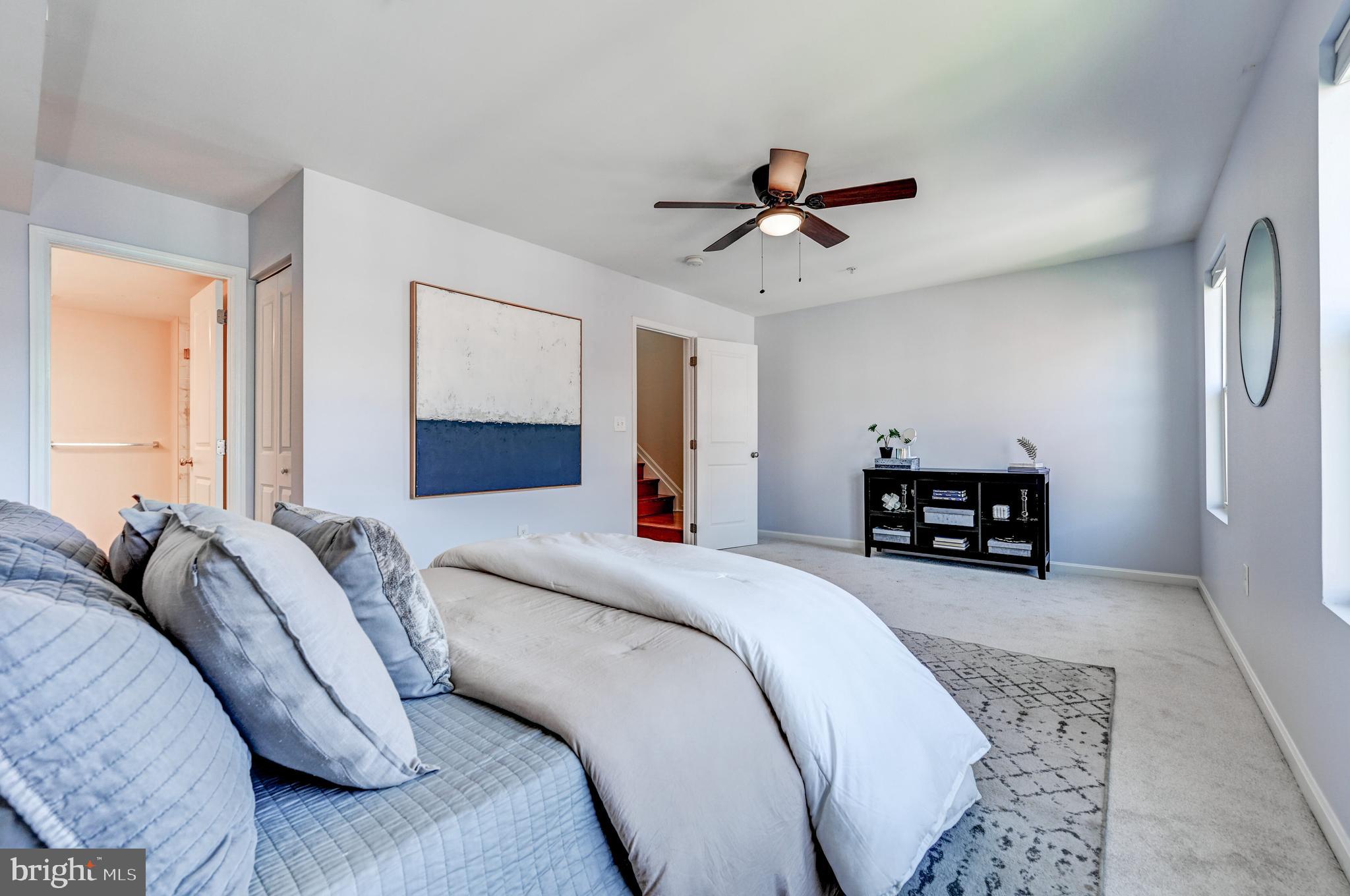 ATHENA SQUARE - Residential