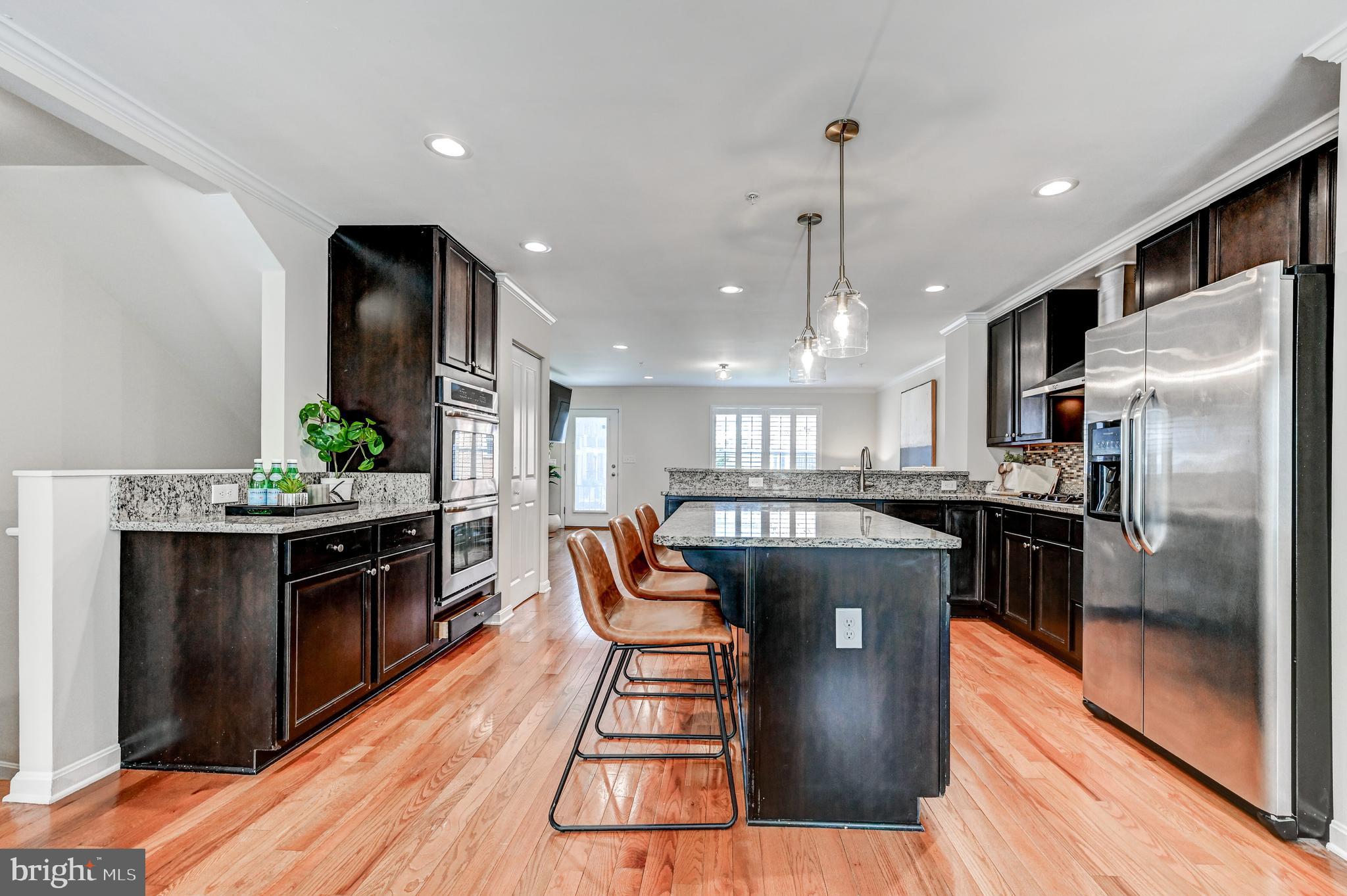 ATHENA SQUARE - Residential