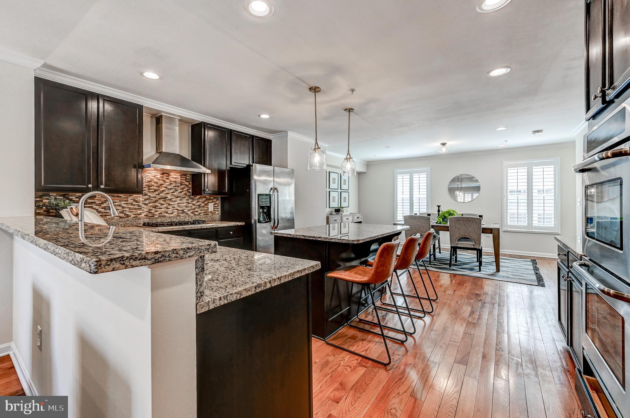 ATHENA SQUARE - Residential