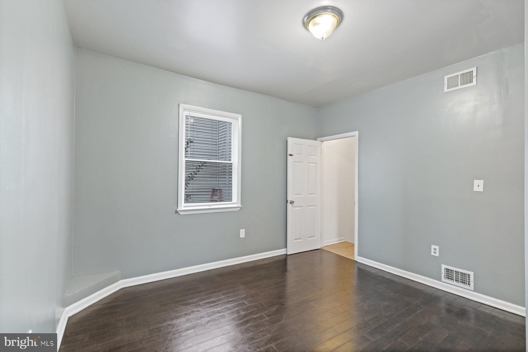 BROOKLYN - Residential