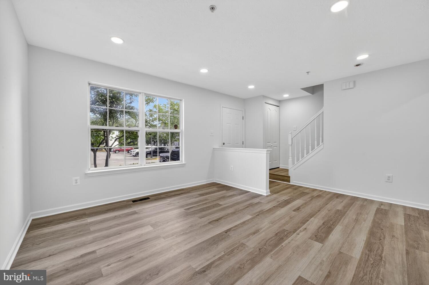 2241 SETON WAY