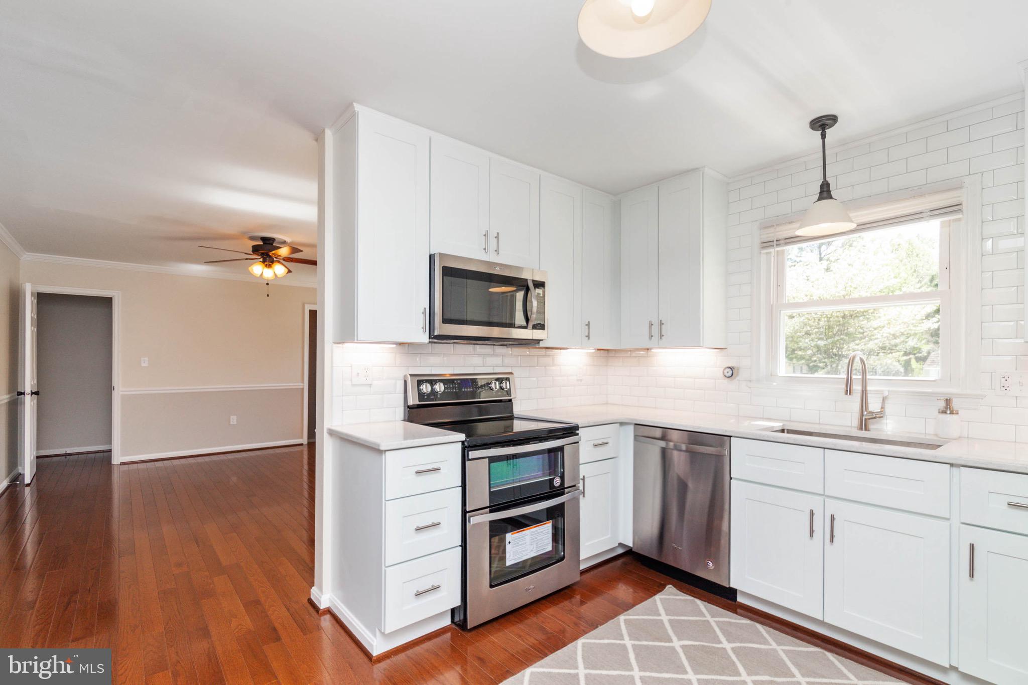 LAWNVALE ESTATES - Residential