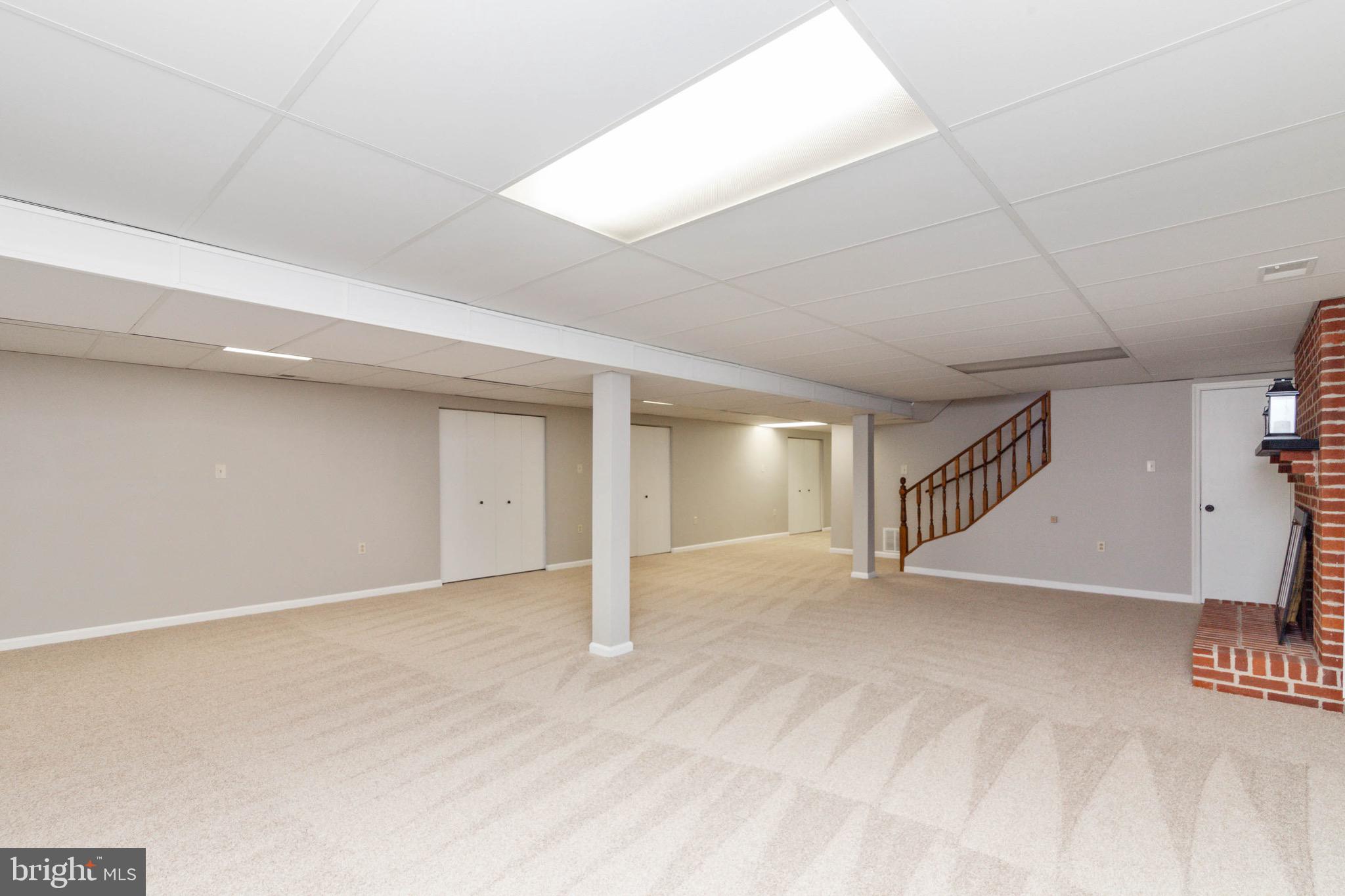 LAWNVALE ESTATES - Residential