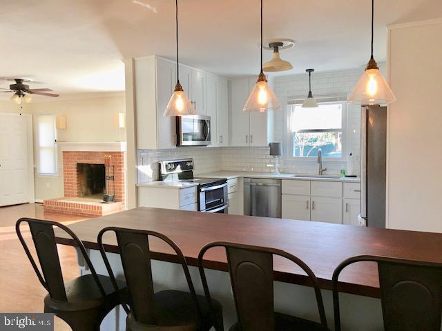 LAWNVALE ESTATES - Residential