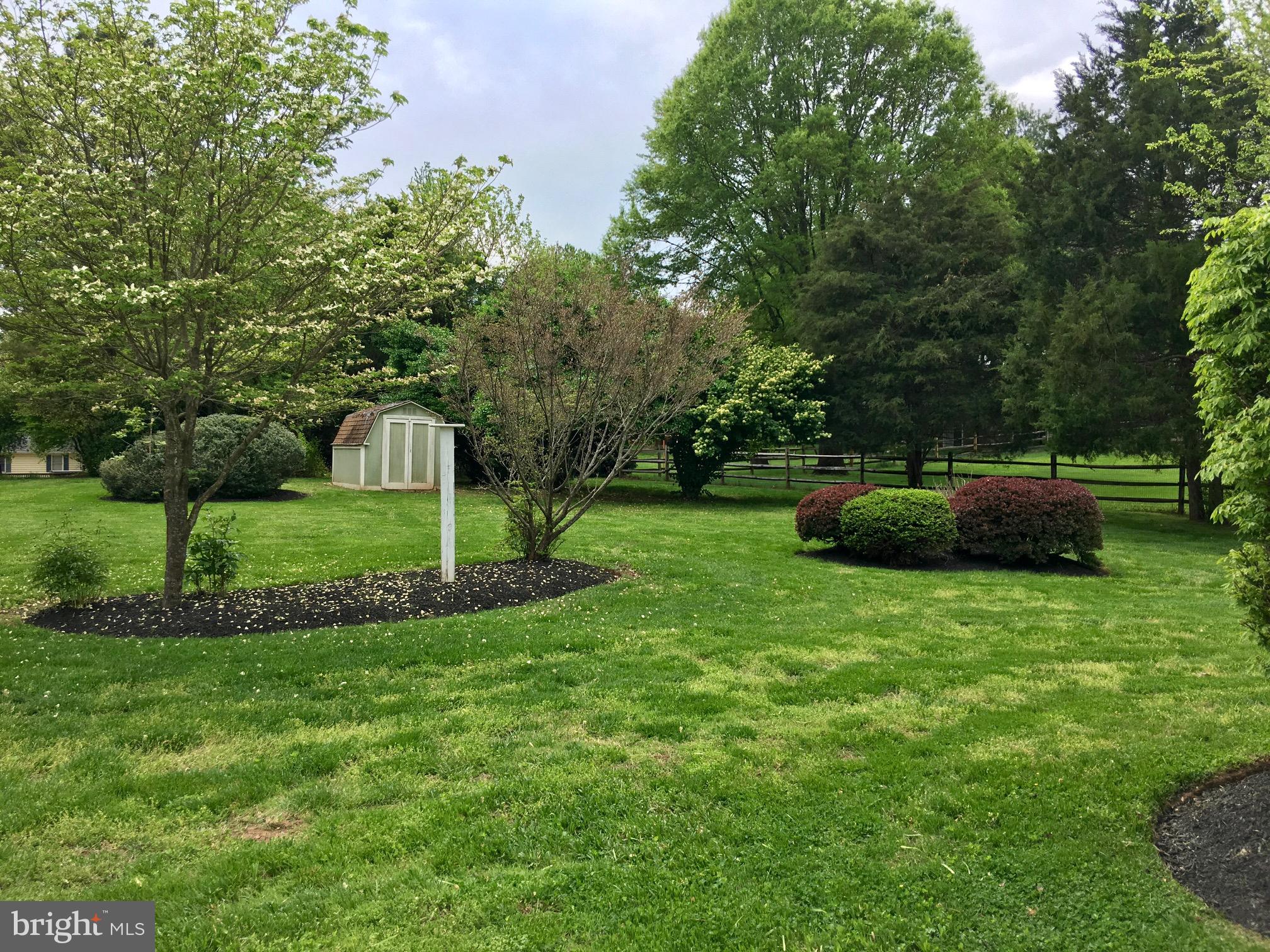 LAWNVALE ESTATES - Residential