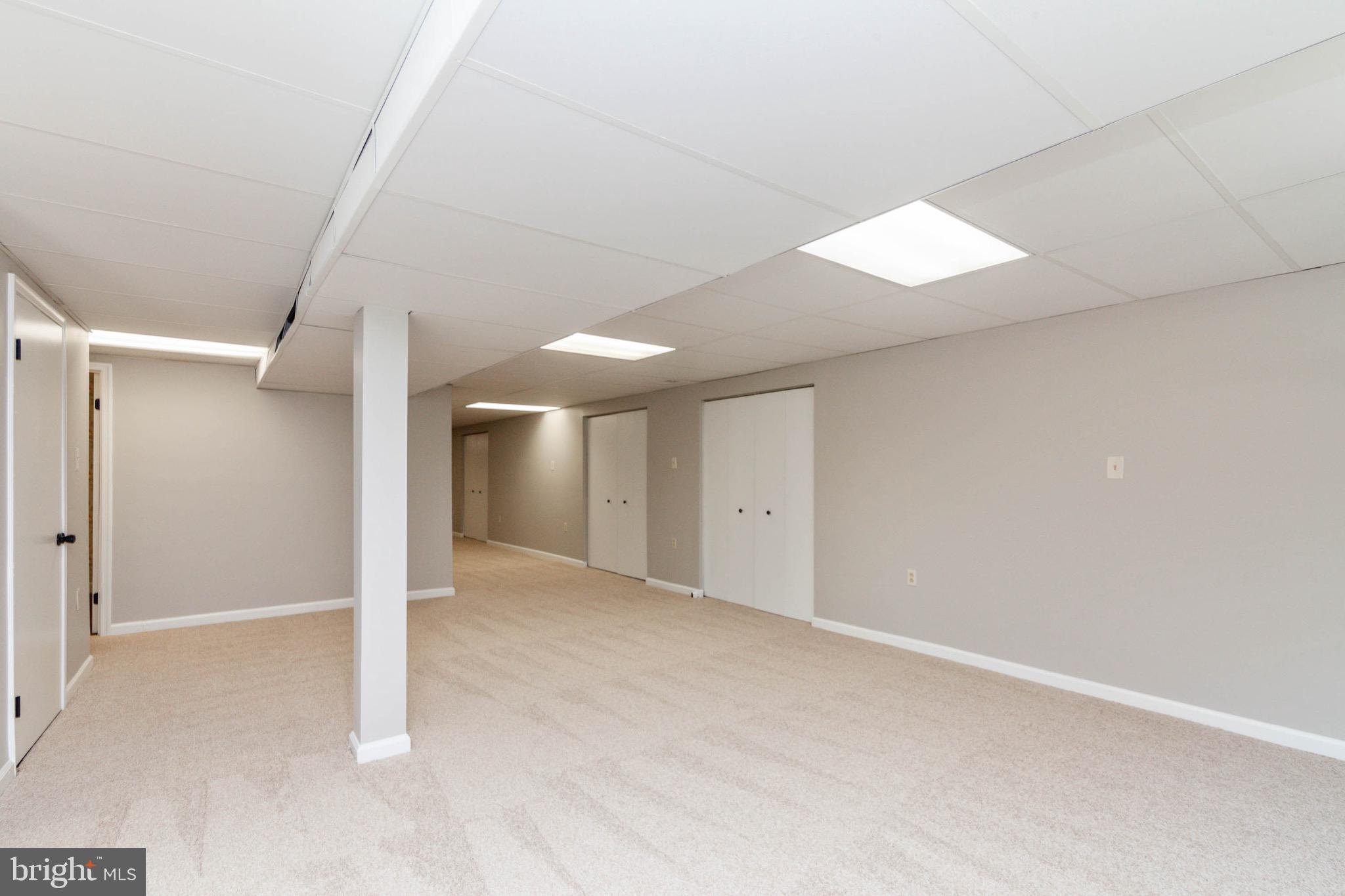 LAWNVALE ESTATES - Residential