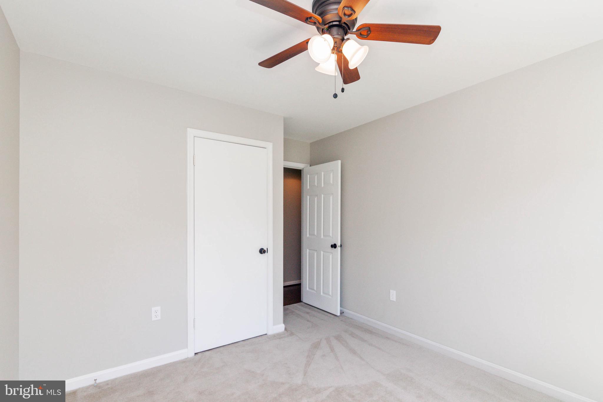 LAWNVALE ESTATES - Residential