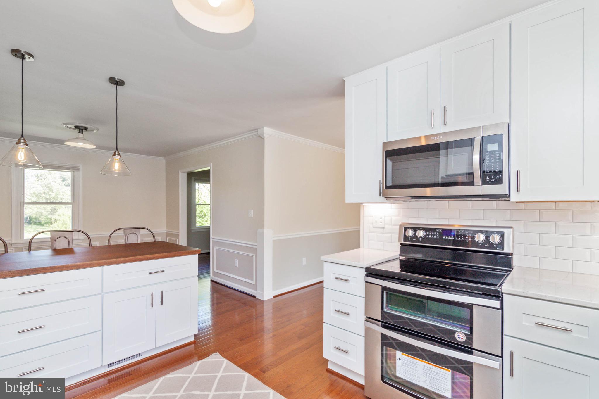 LAWNVALE ESTATES - Residential