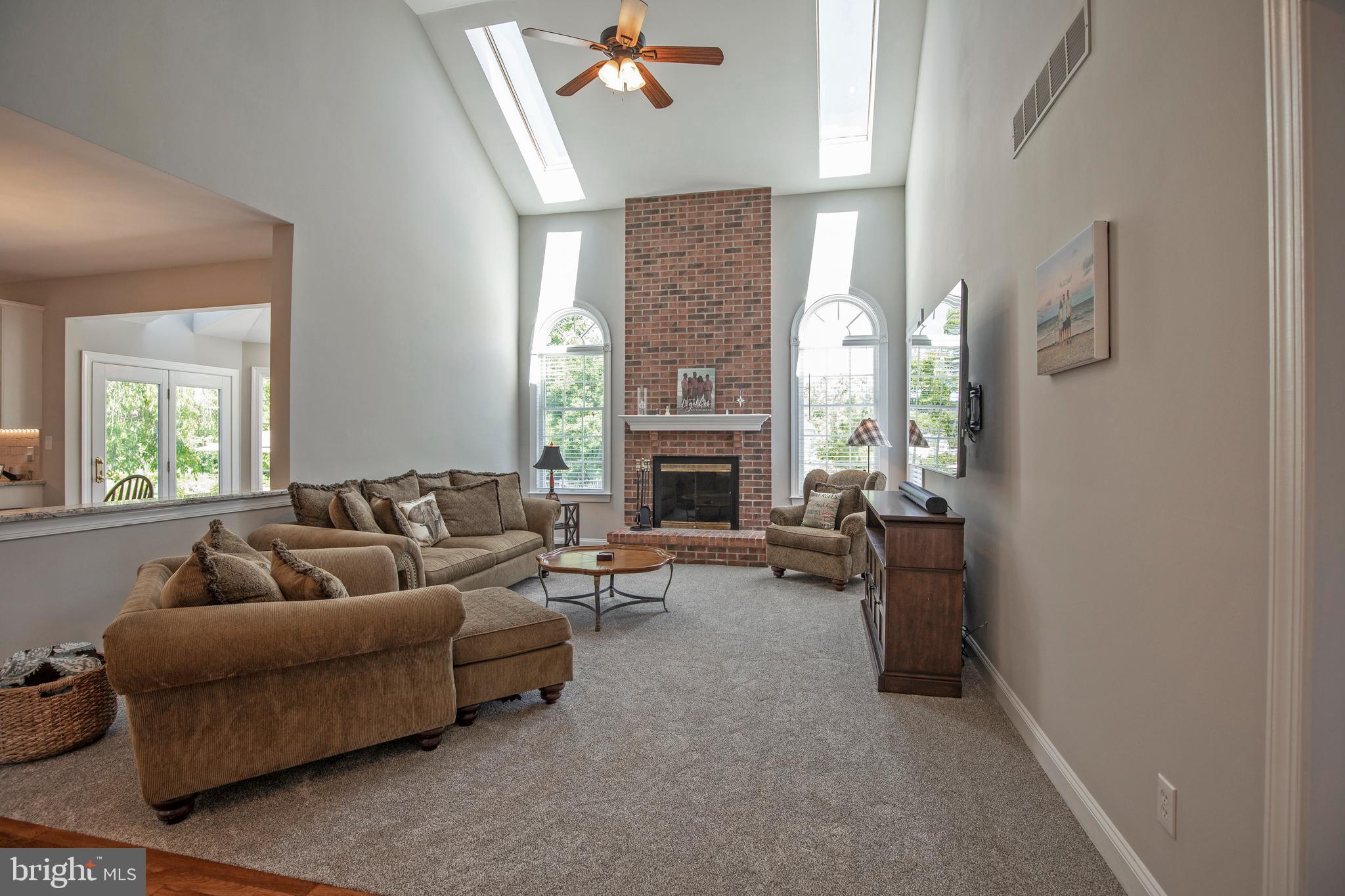 OAKS OF BUCKINGHAM - Residential