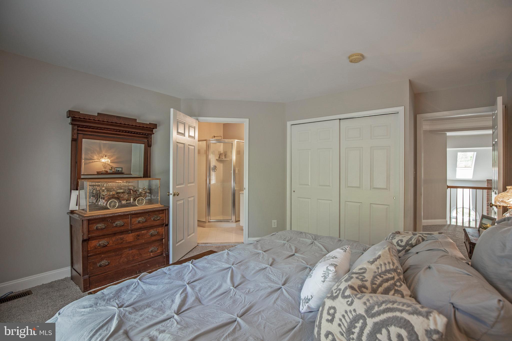 OAKS OF BUCKINGHAM - Residential