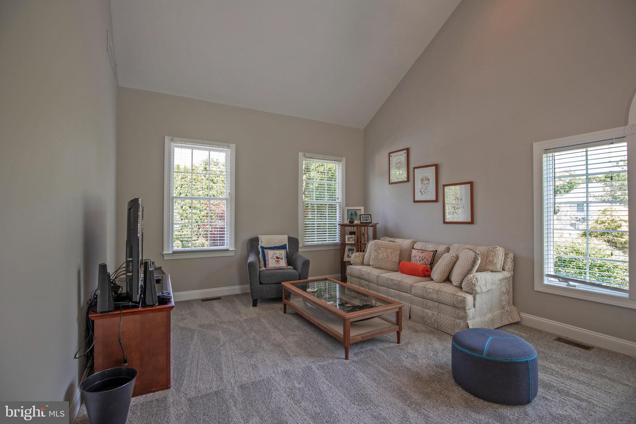 OAKS OF BUCKINGHAM - Residential