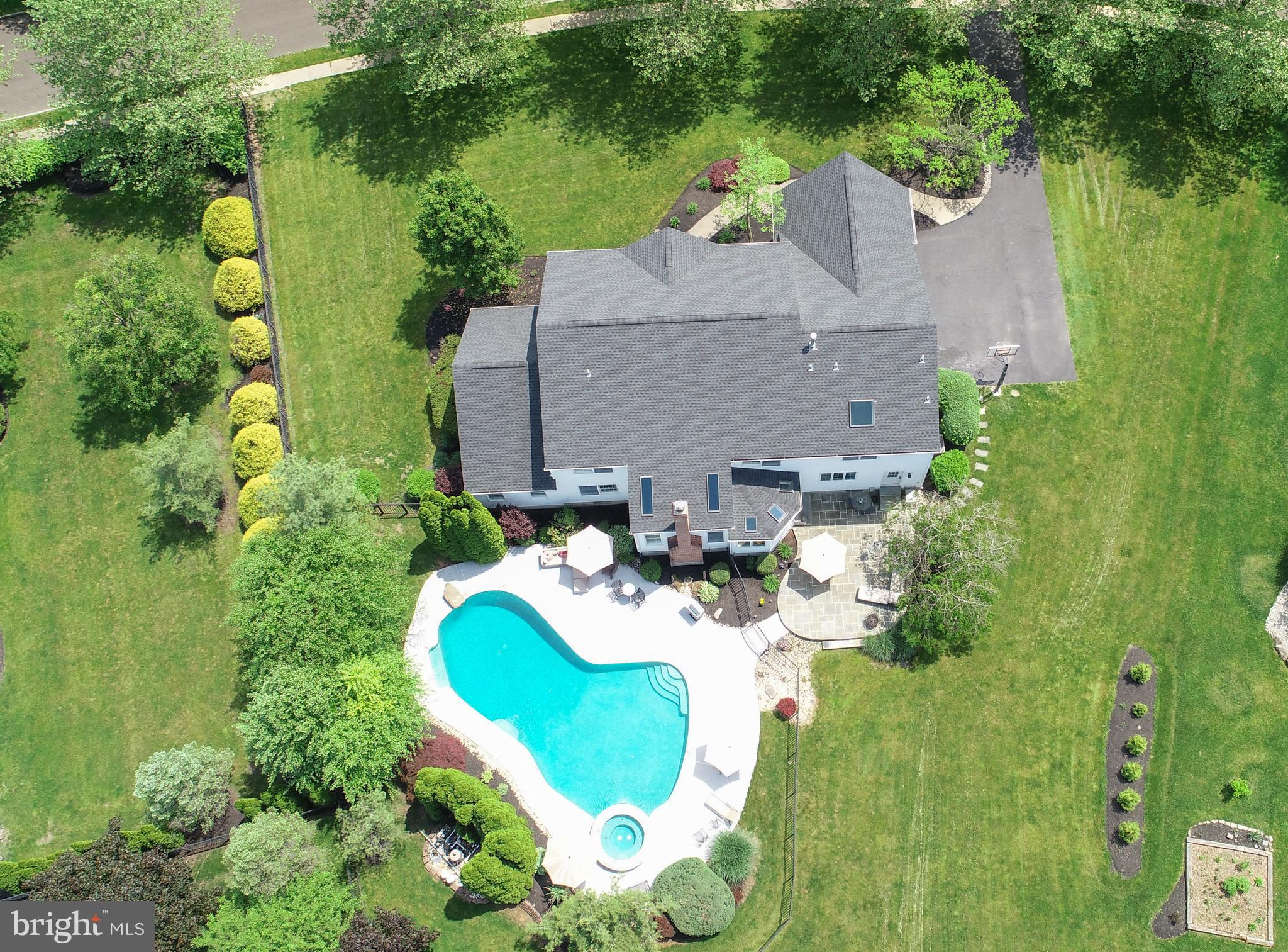 OAKS OF BUCKINGHAM - Residential