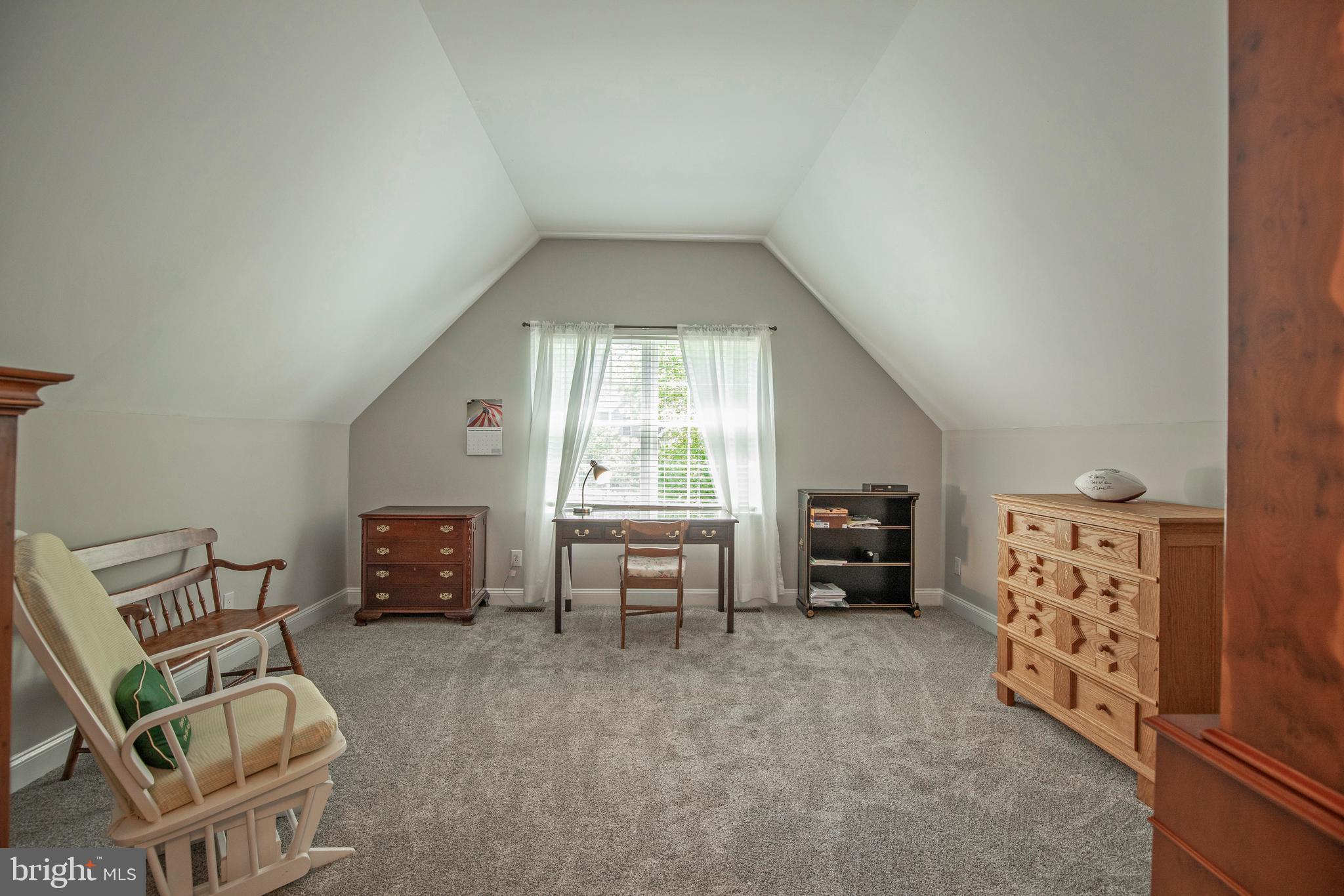 OAKS OF BUCKINGHAM - Residential