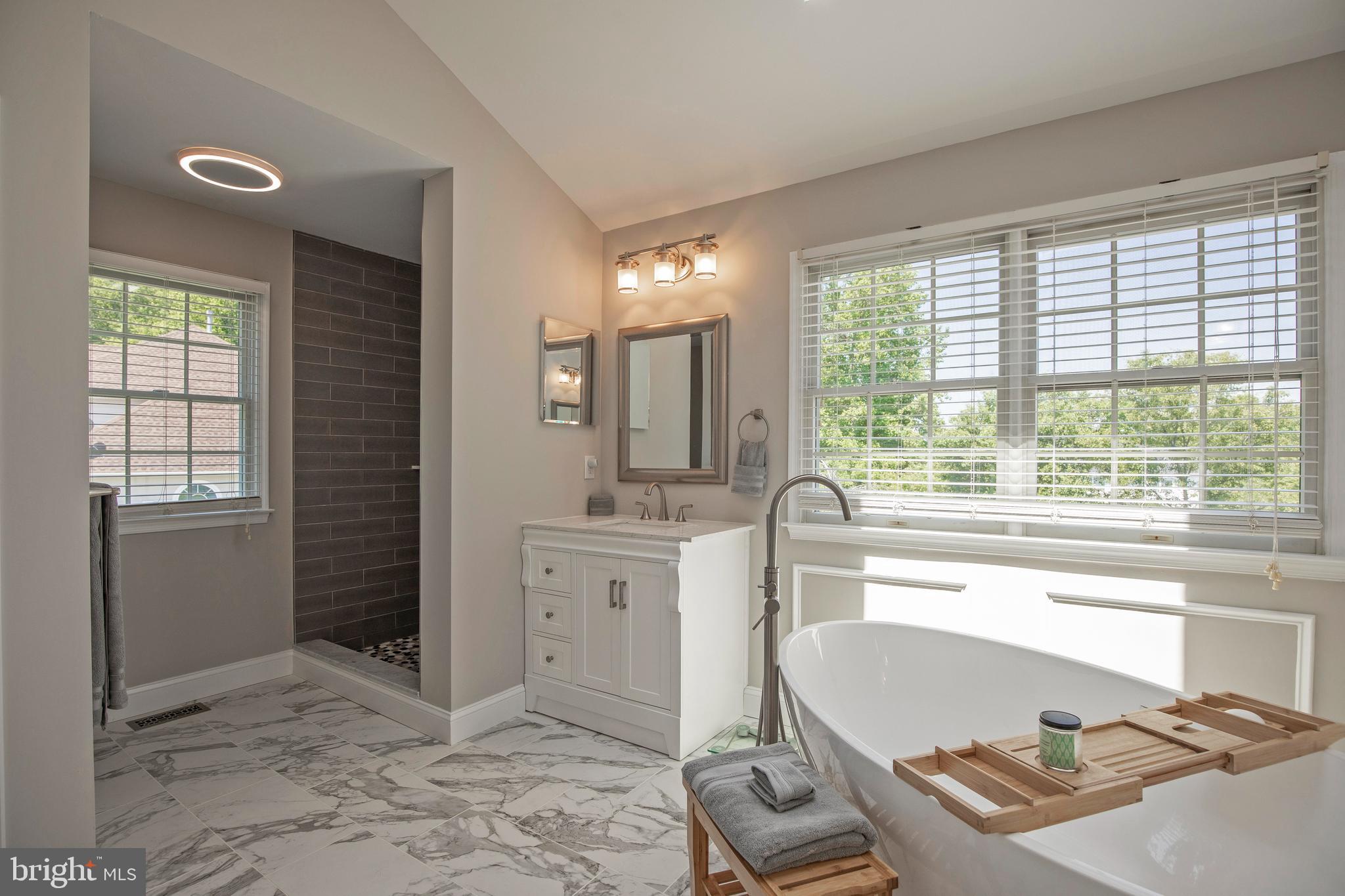 OAKS OF BUCKINGHAM - Residential