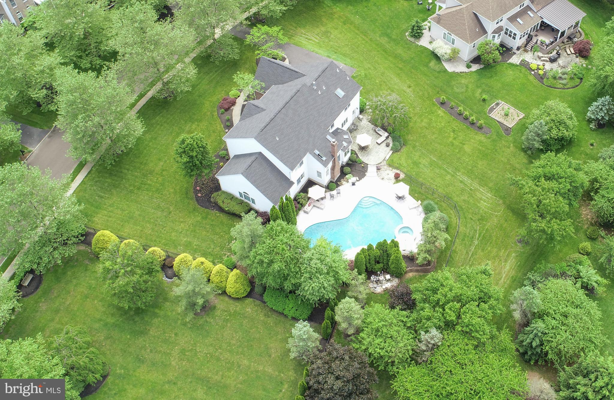 OAKS OF BUCKINGHAM - Residential