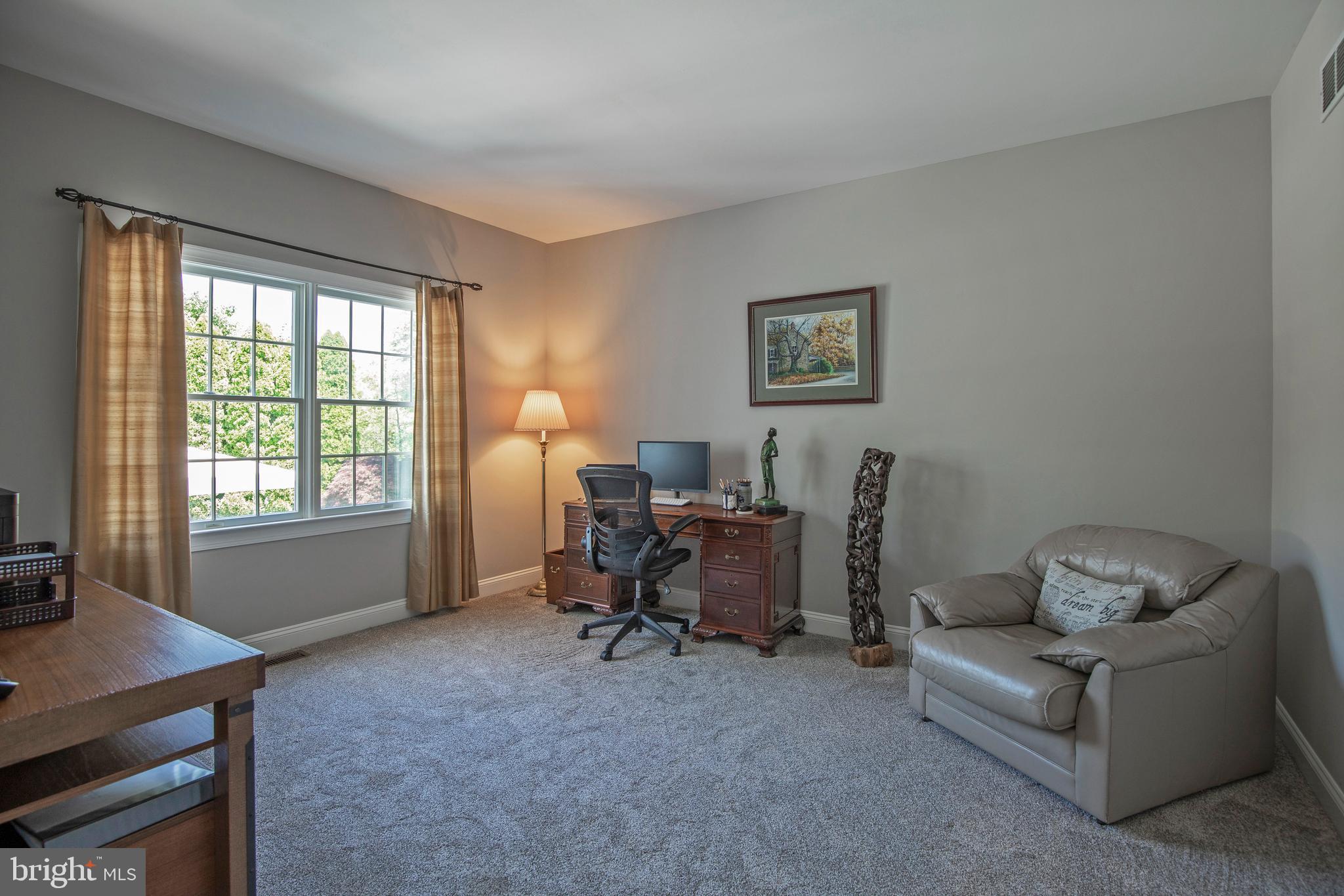 OAKS OF BUCKINGHAM - Residential