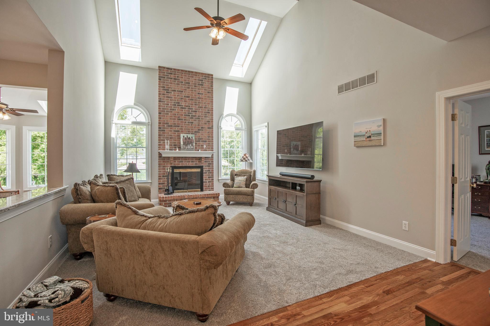 OAKS OF BUCKINGHAM - Residential