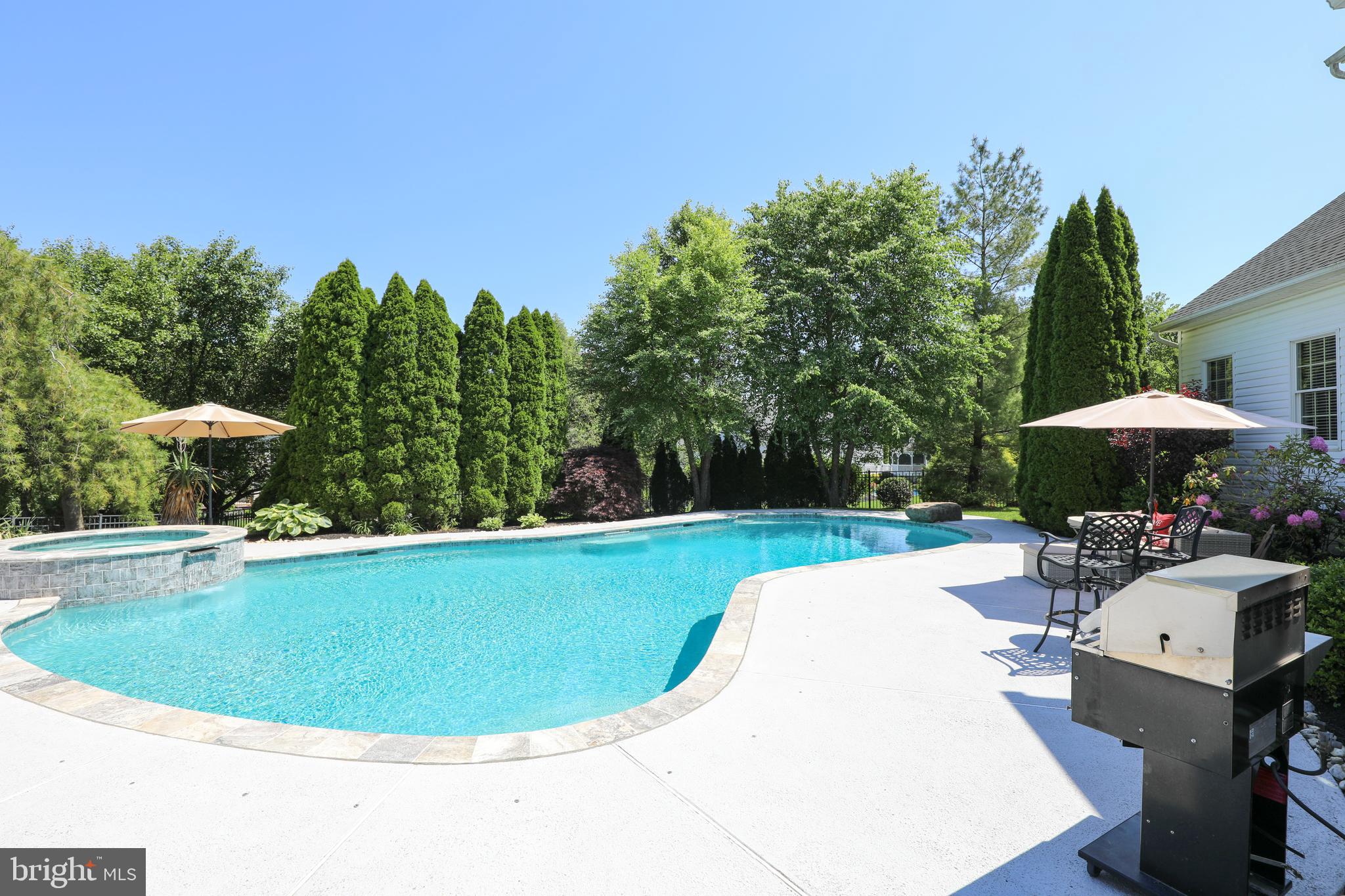 OAKS OF BUCKINGHAM - Residential