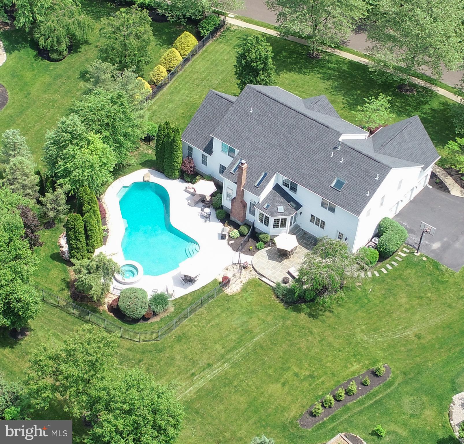 OAKS OF BUCKINGHAM - Residential