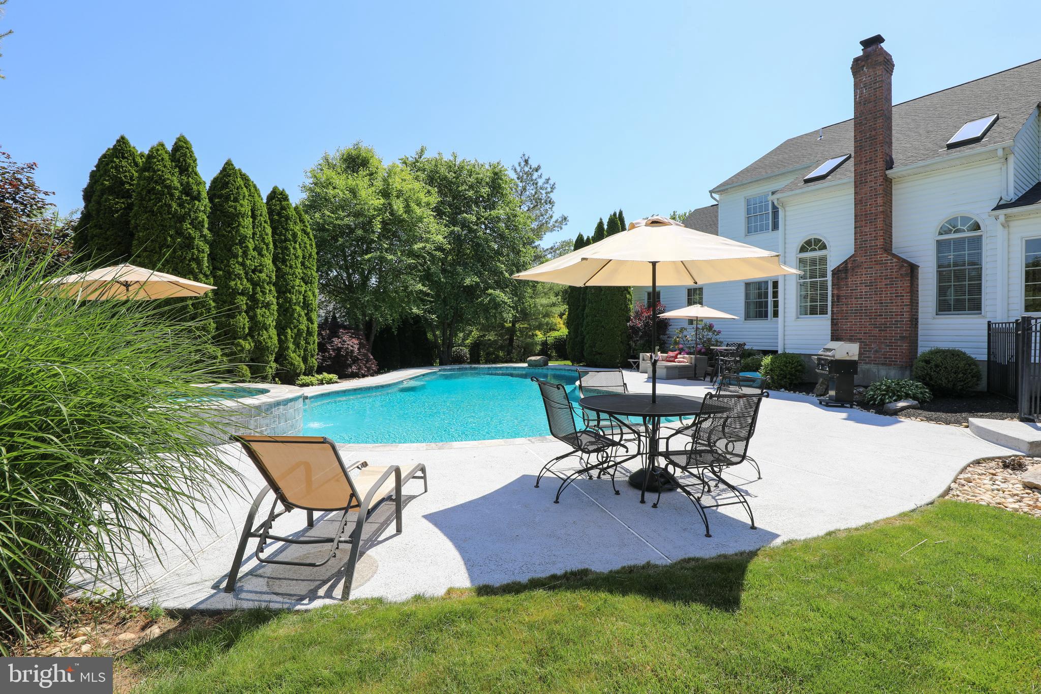 OAKS OF BUCKINGHAM - Residential