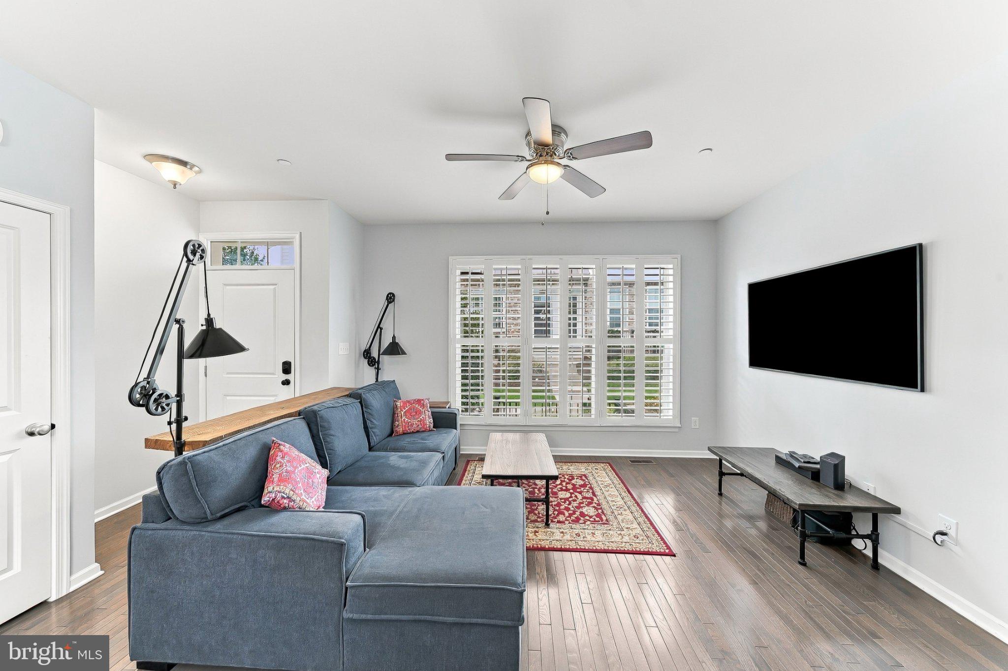 105A JAY ALLEY A