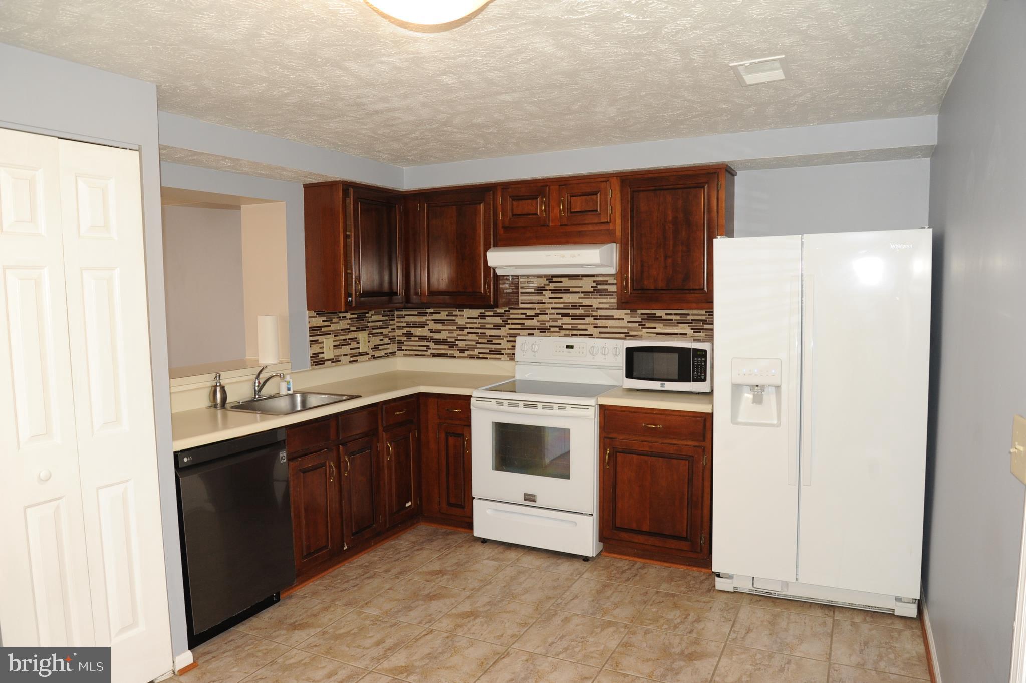 LIBERTY PLACE - Residential Lease