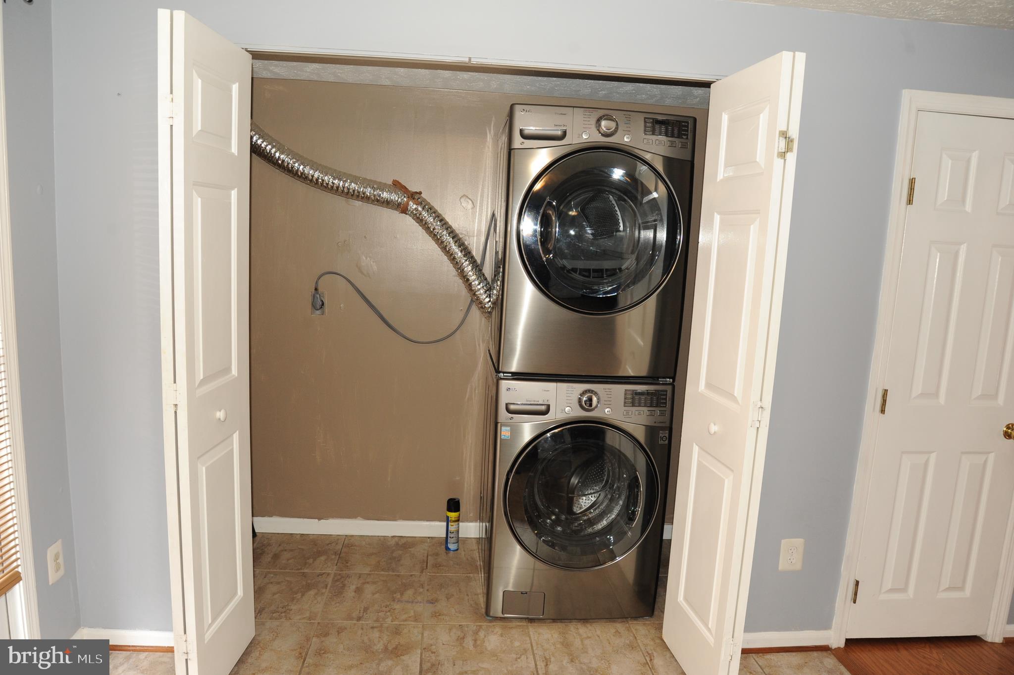 LIBERTY PLACE - Residential Lease