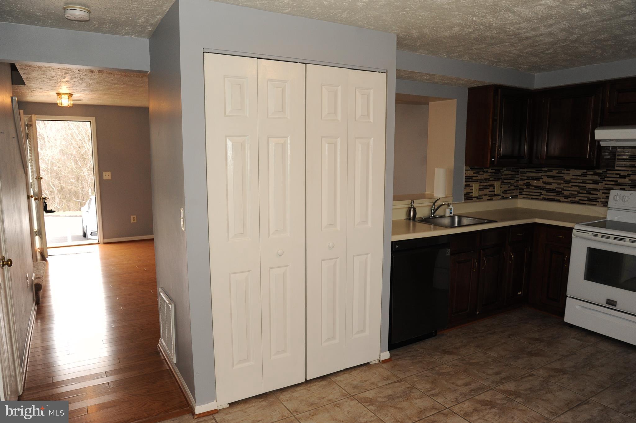 LIBERTY PLACE - Residential Lease