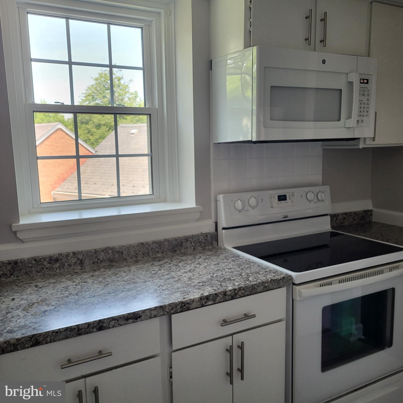 FAIRLINGTON VILLAGE - Residential Lease