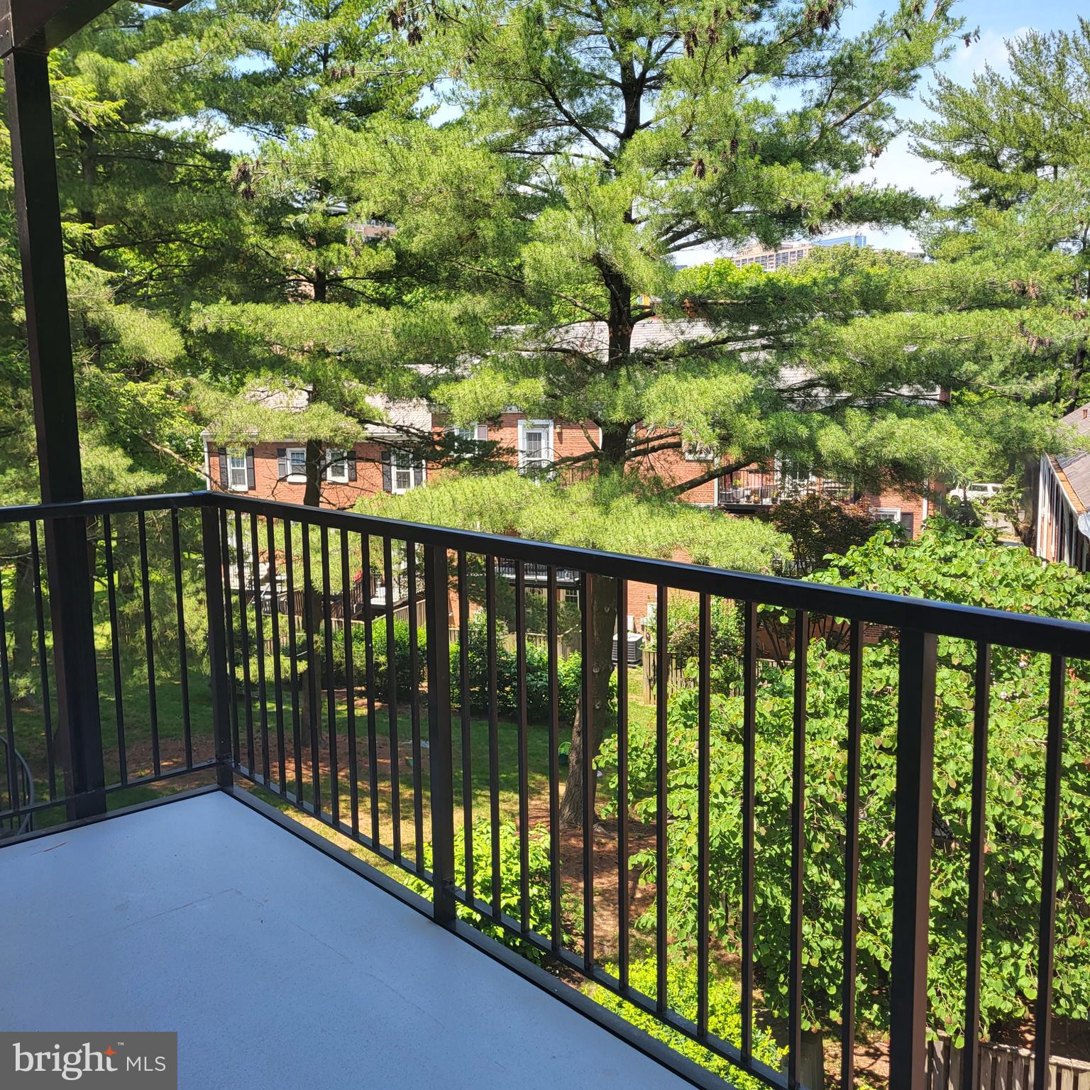 FAIRLINGTON VILLAGE - Residential Lease