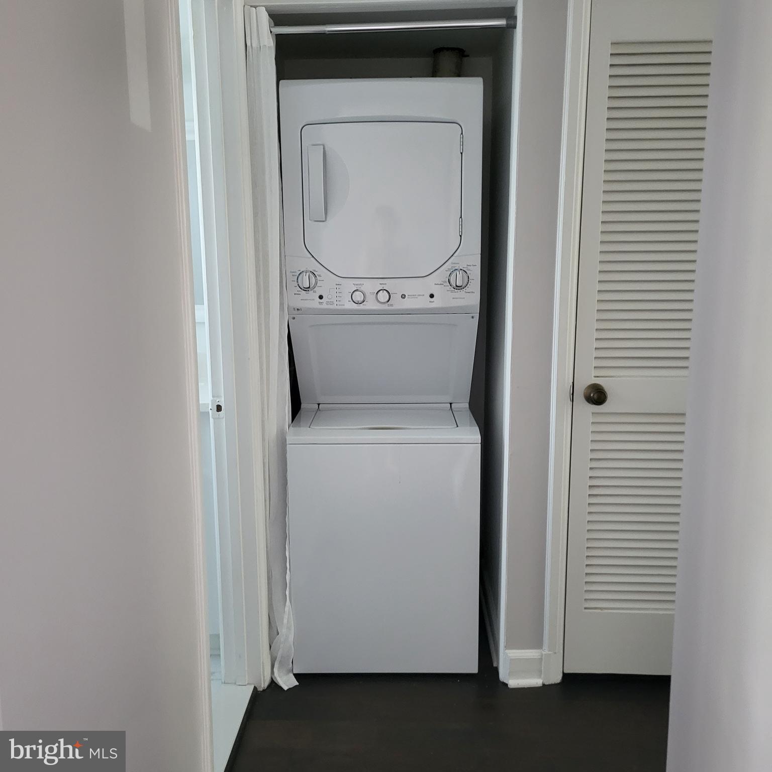 FAIRLINGTON VILLAGE - Residential Lease