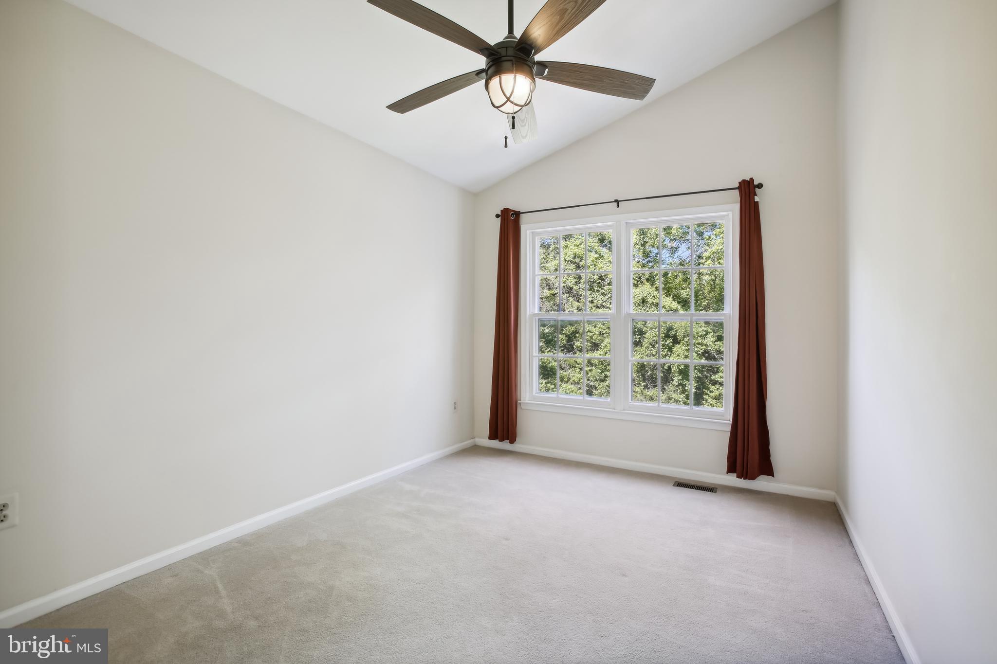 SEQUOIA FARMS - Residential